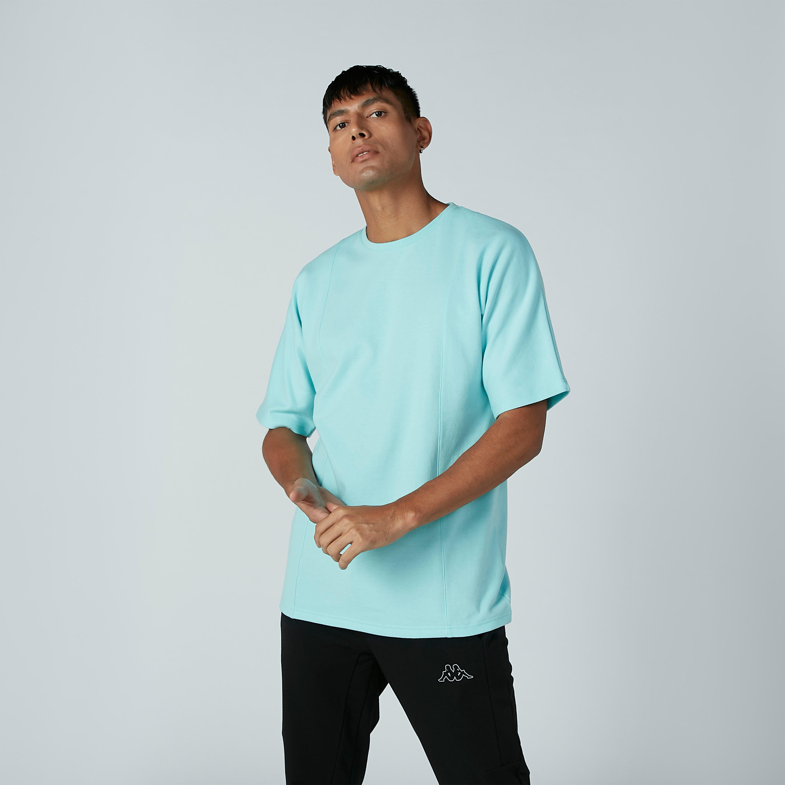 تيشيرت بياقة مستديرة وأكمام قصيرة وطبعات من كابا-men-clothing-tshirtsandpolos-tshirts-image-2