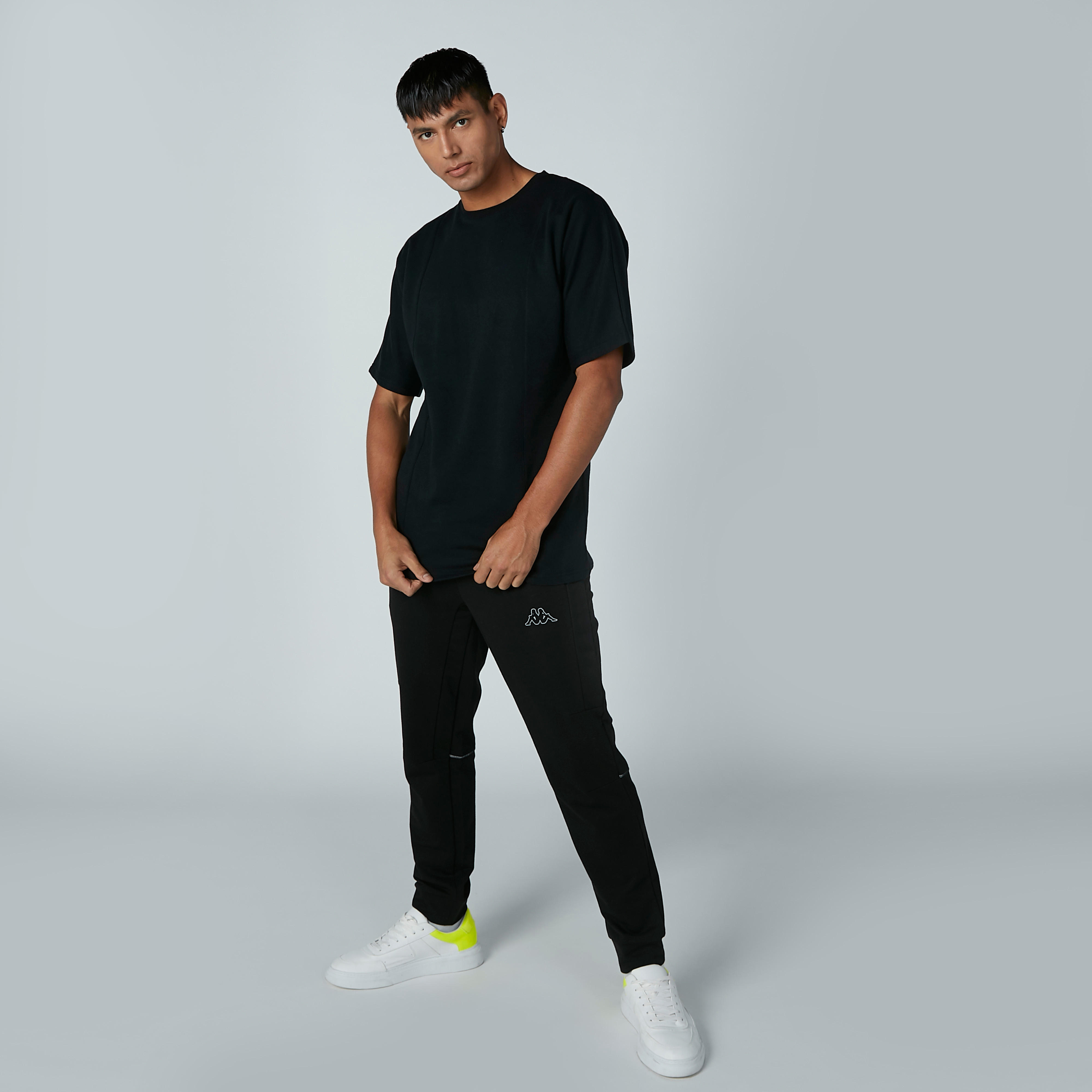 تيشيرت بياقة مستديرة وأكمام قصيرة وطبعات من كابا-men-clothing-tshirtsandpolos-tshirts-image-2