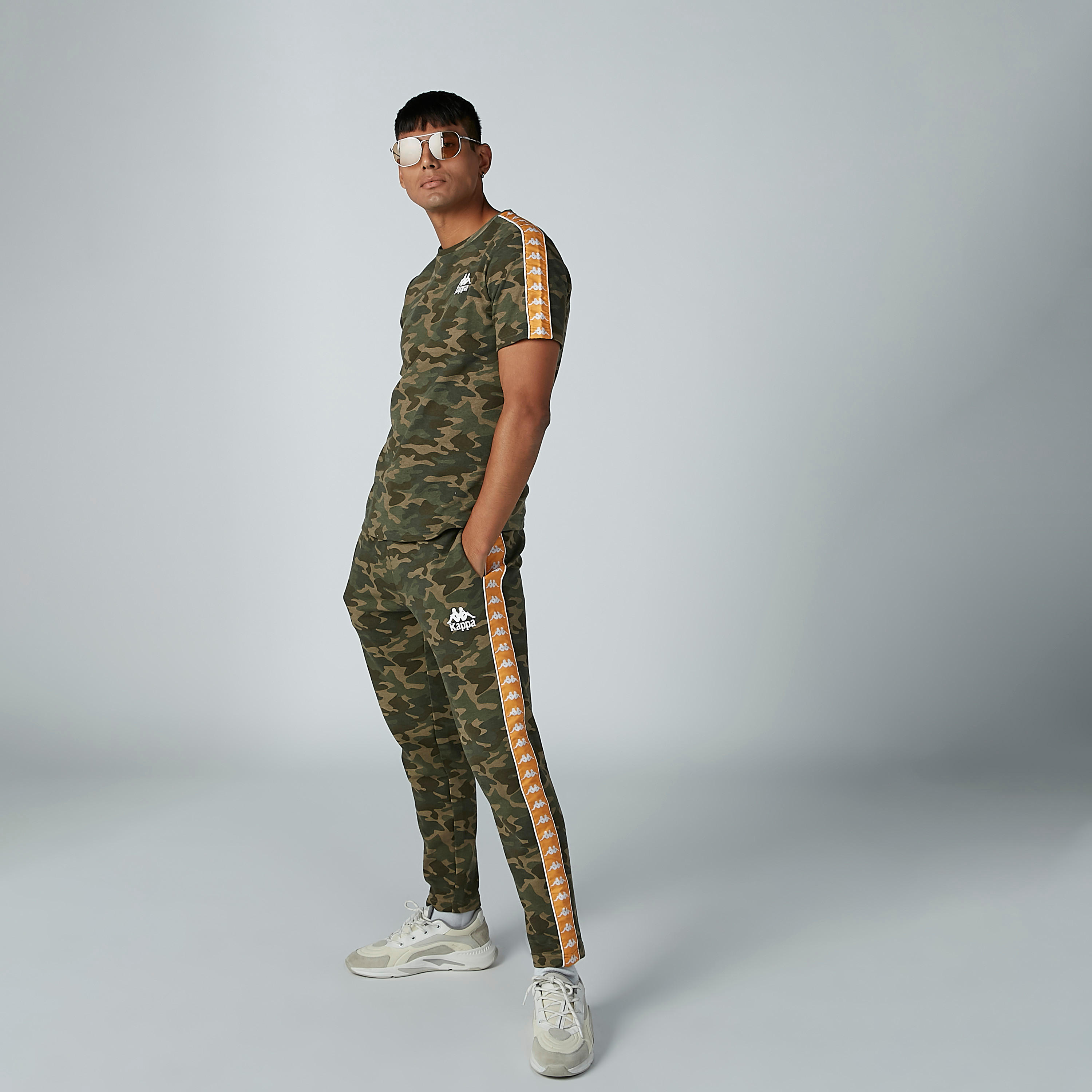 بنطال برباط وشريطة وطبعات من كابا-men-clothing-bottoms-trousersandchinos-trousers-image-2