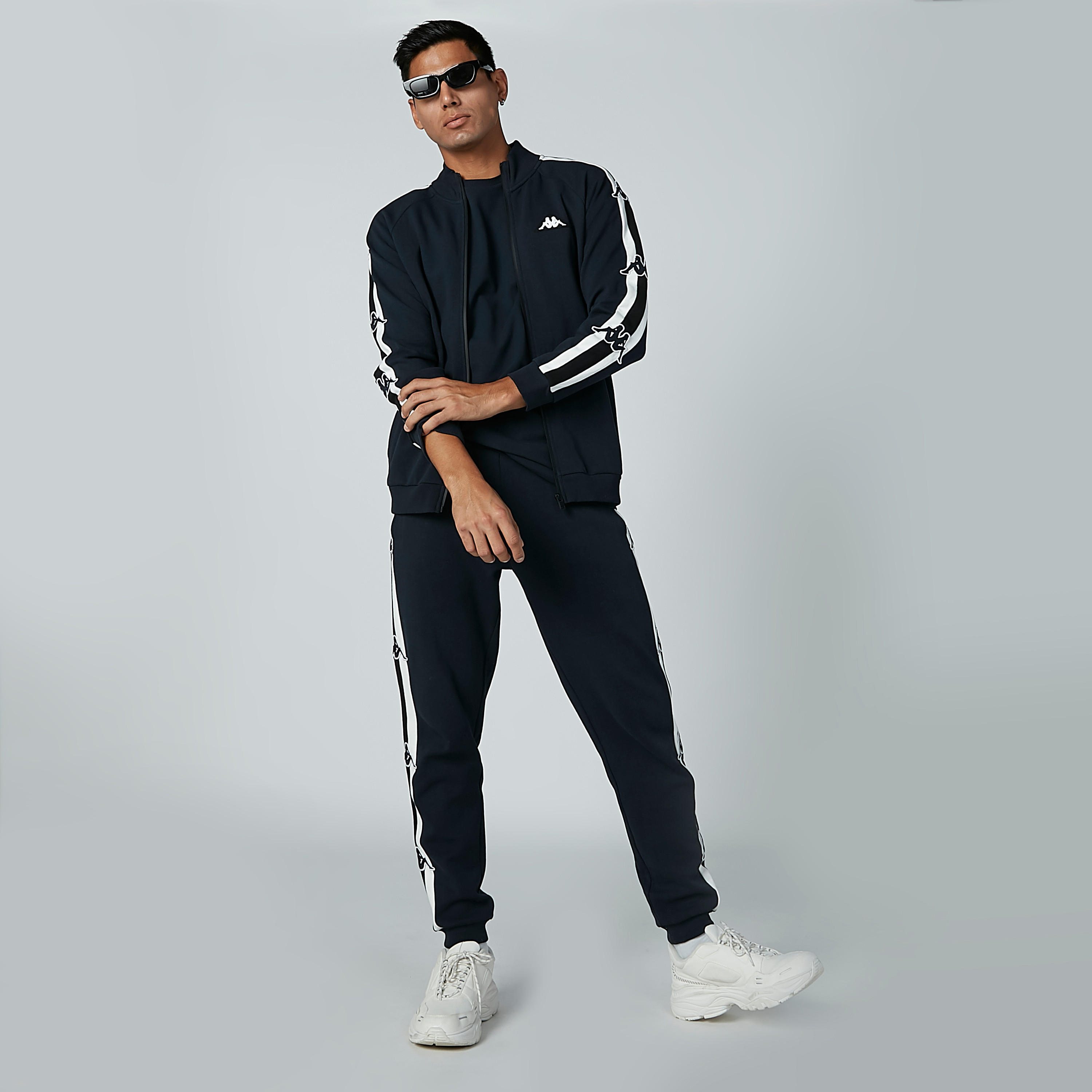 جاكيت بأكمام مغايرة وسحّاب إغلاق وشريطة من كابا-men-clothing-jacketsandblazers-jackets-image-2