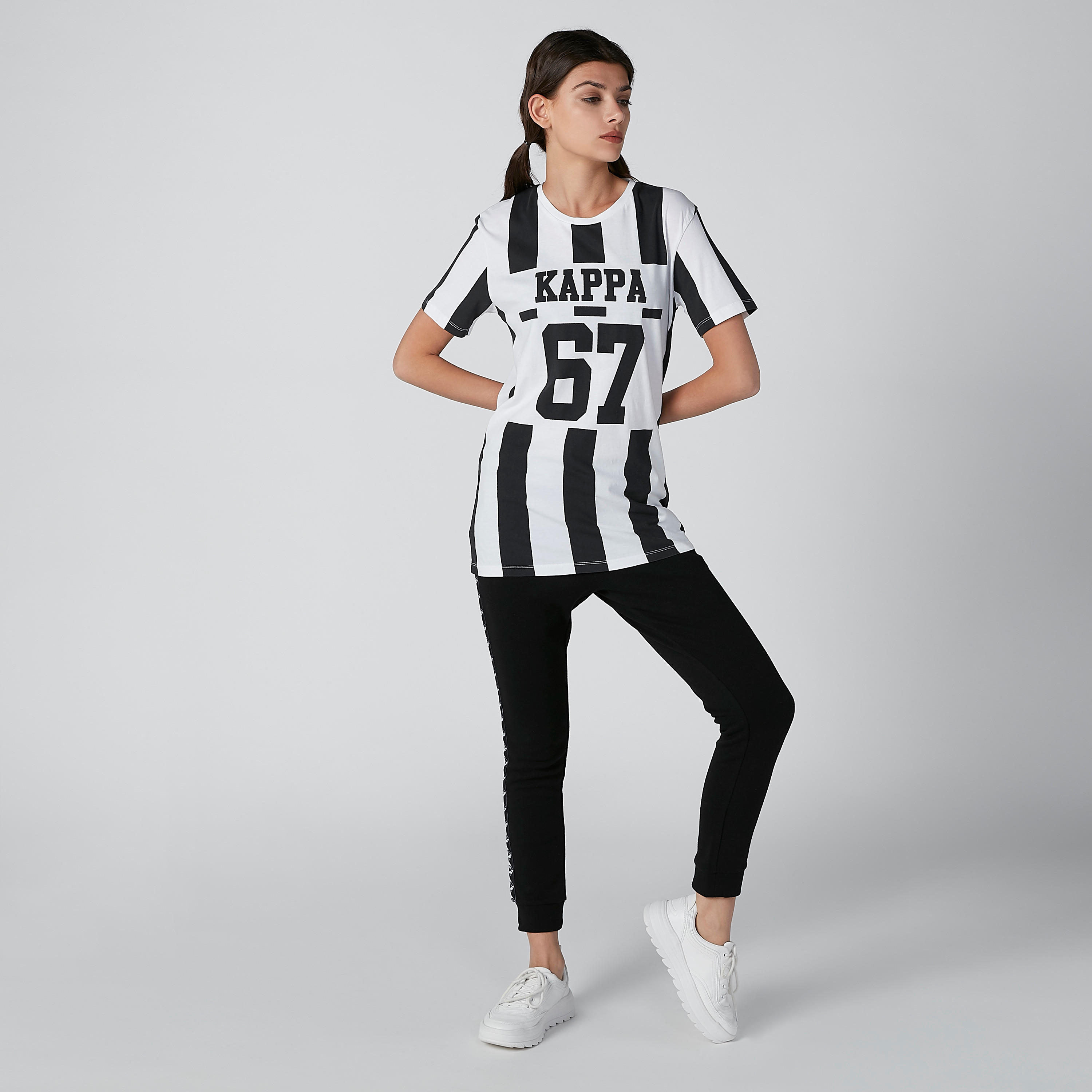 تيشيرت بأكمام قصيرة وطبعات من كابا-women-clothing-sportswearandactivewear-tshirtsandvests-image-3