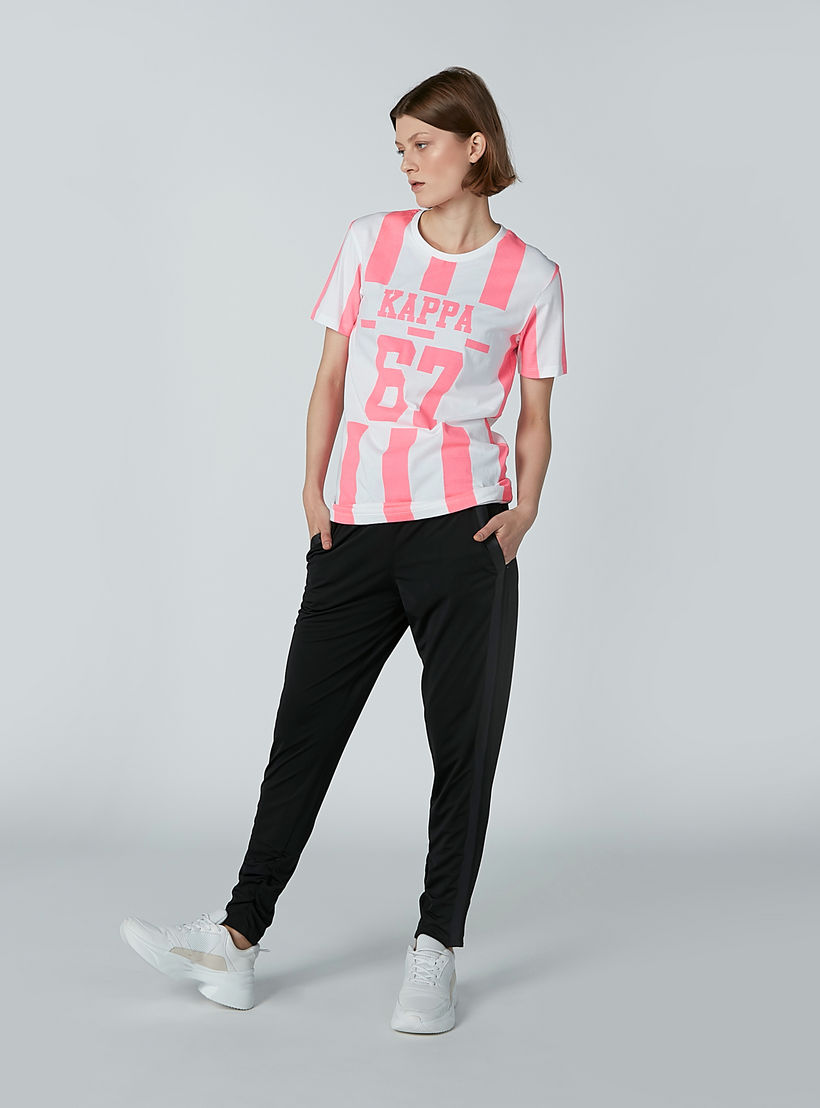 تيشيرت بياقة مستديرة وأكمام قصيرة وطبعات من كابا-women-clothing-tshirts-image-3
