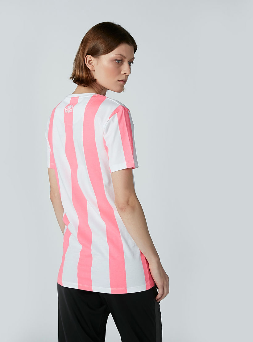 تيشيرت بياقة مستديرة وأكمام قصيرة وطبعات من كابا-women-clothing-tshirts-image-5