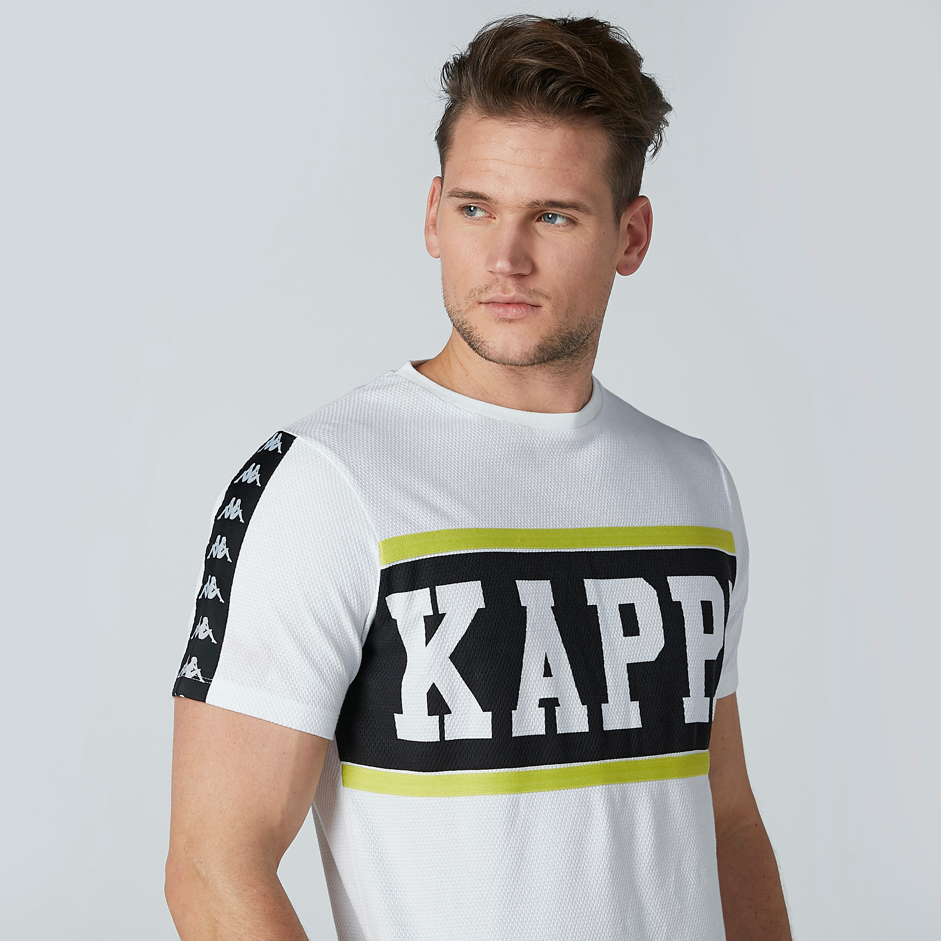 تيشيرت بأكمام قصيرة وشريطة وطبعات من كابا-men-clothing-tshirtsandpolos-tshirts-image-3