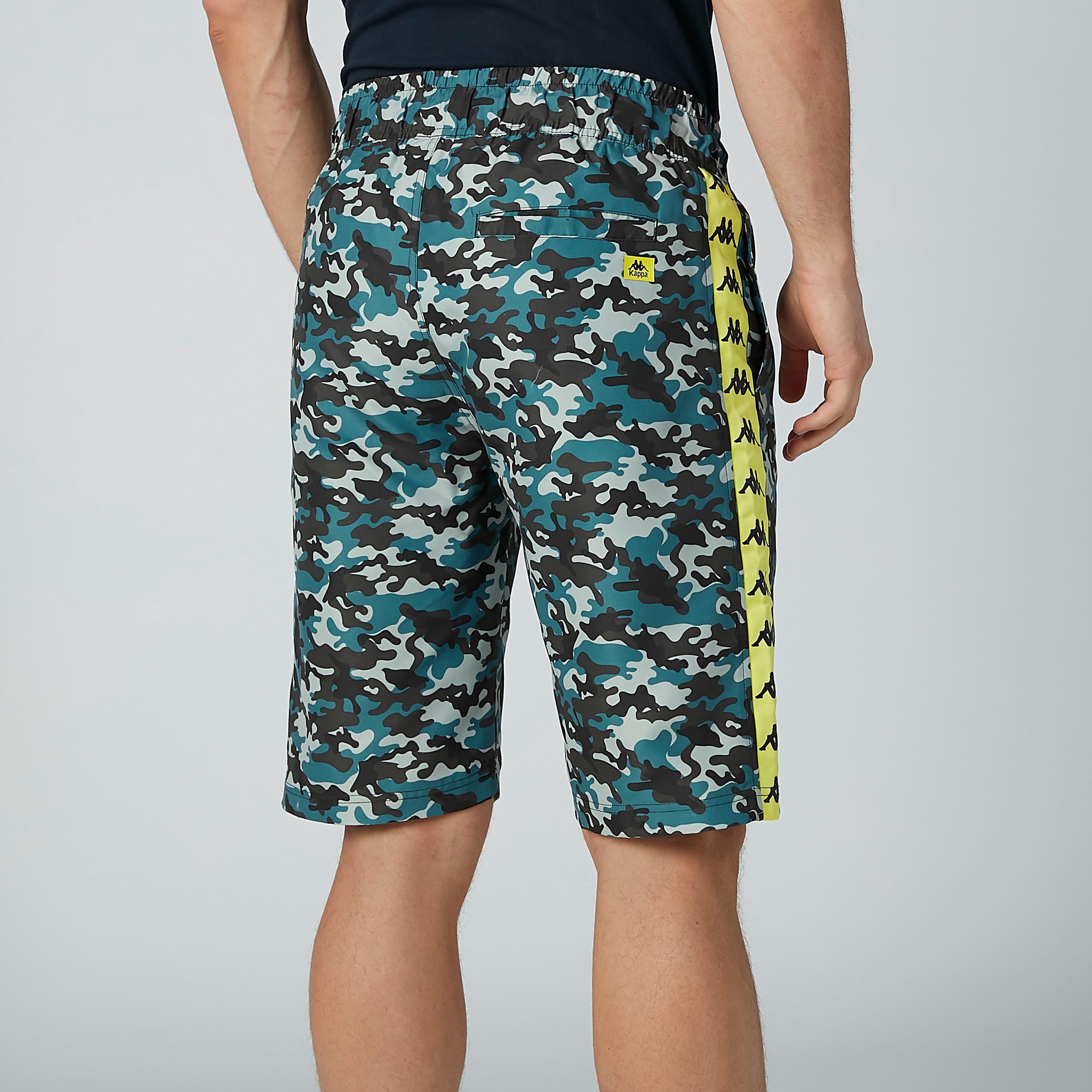 شورت بجيوب وطبعات من كابا-men-clothing-bottoms-shorts-image-4
