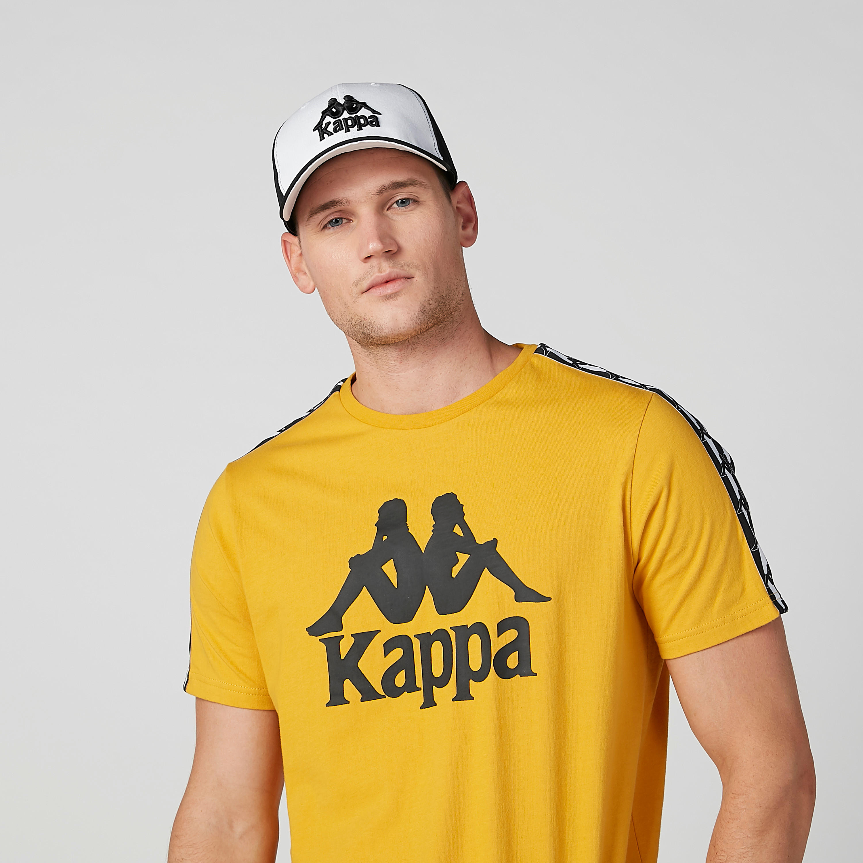 تيشيرت بياقة ضيّقة وأكمام قصيرة وطبعات من كابا-men-clothing-tshirtsandpolos-tshirts-image-3