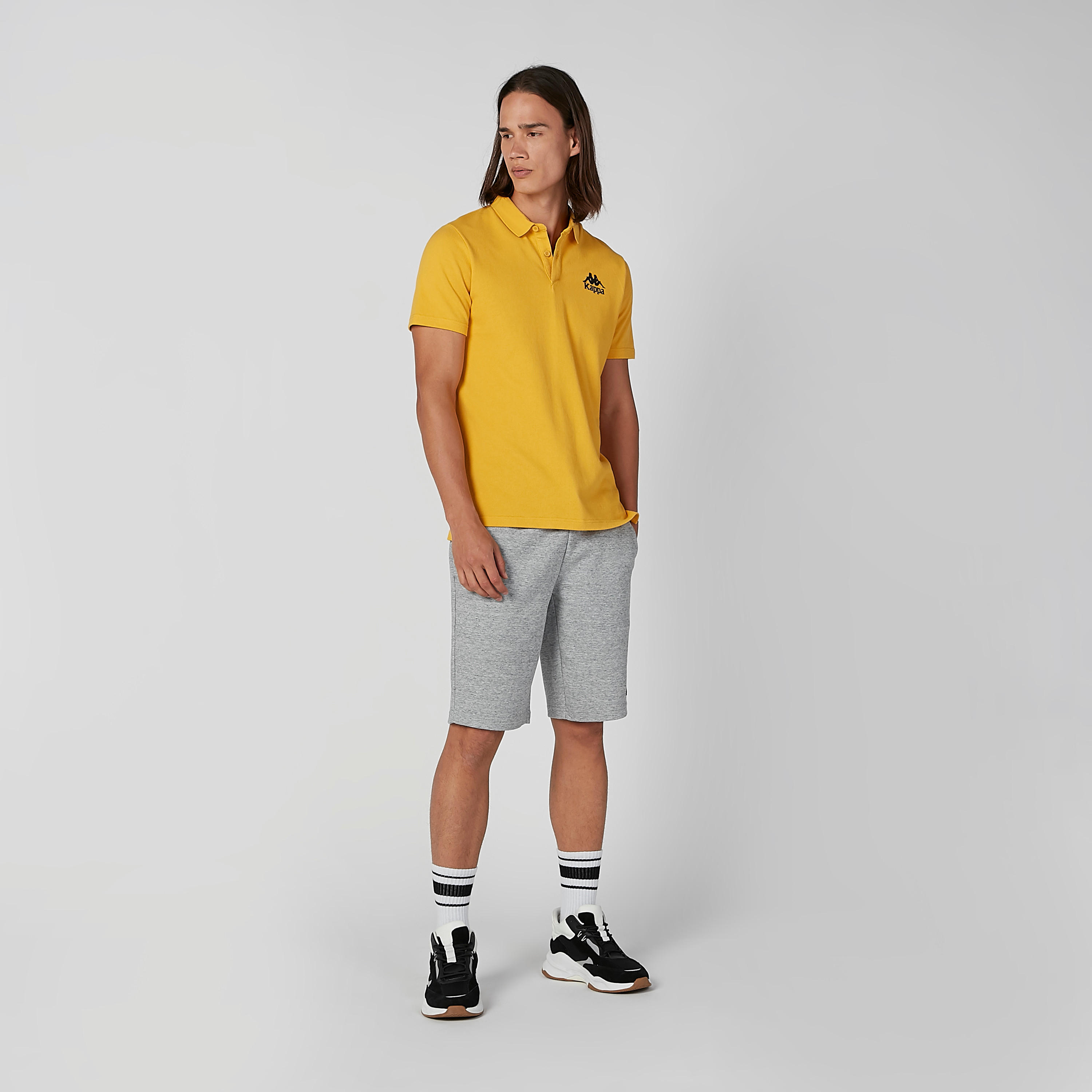 شورت بخصر مطاطي ورباط من كابا-men-clothing-bottoms-shorts-image-3