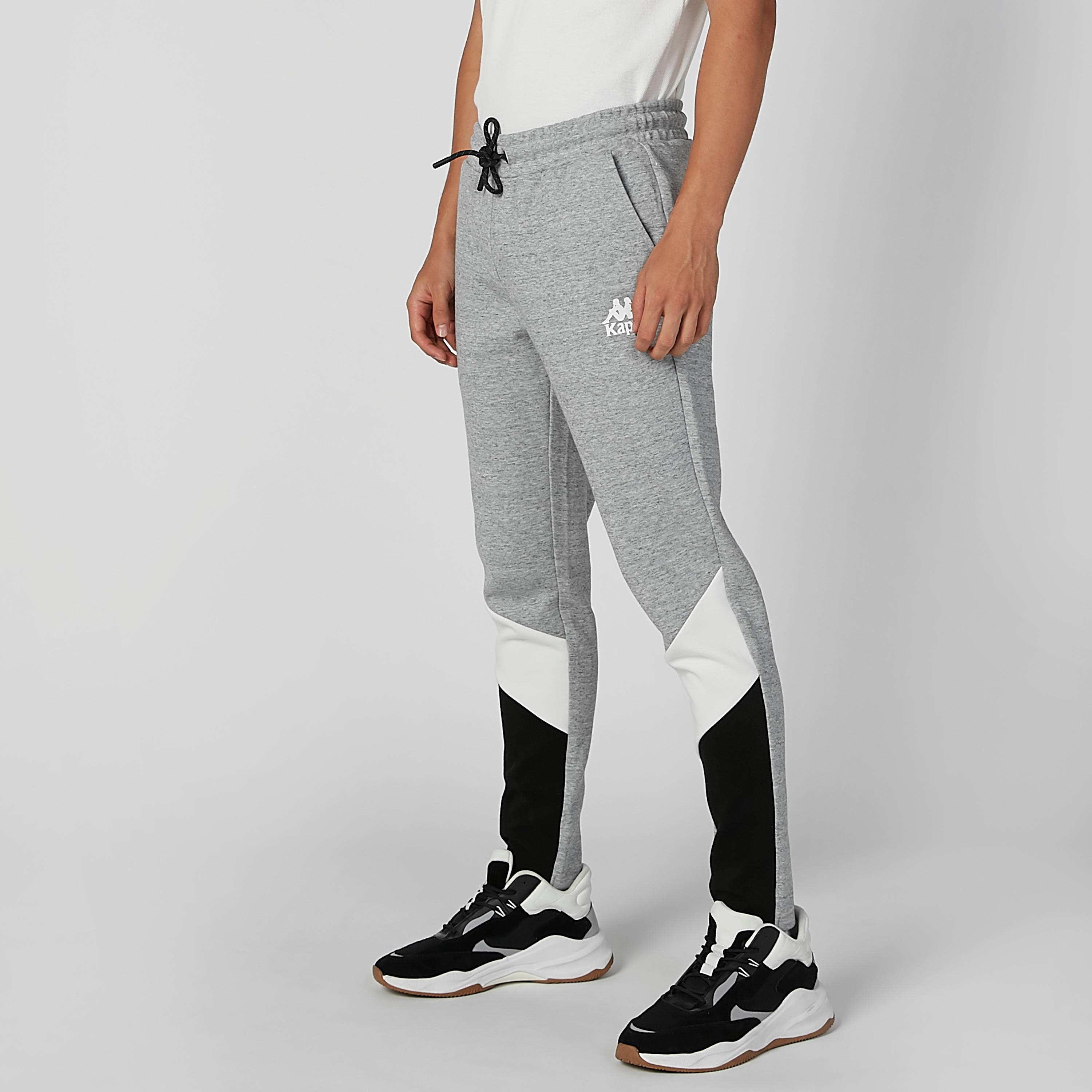 بنطال طويل برباط وجيوب من كابا-men-clothing-bottoms-trousersandchinos-trousers-image-5