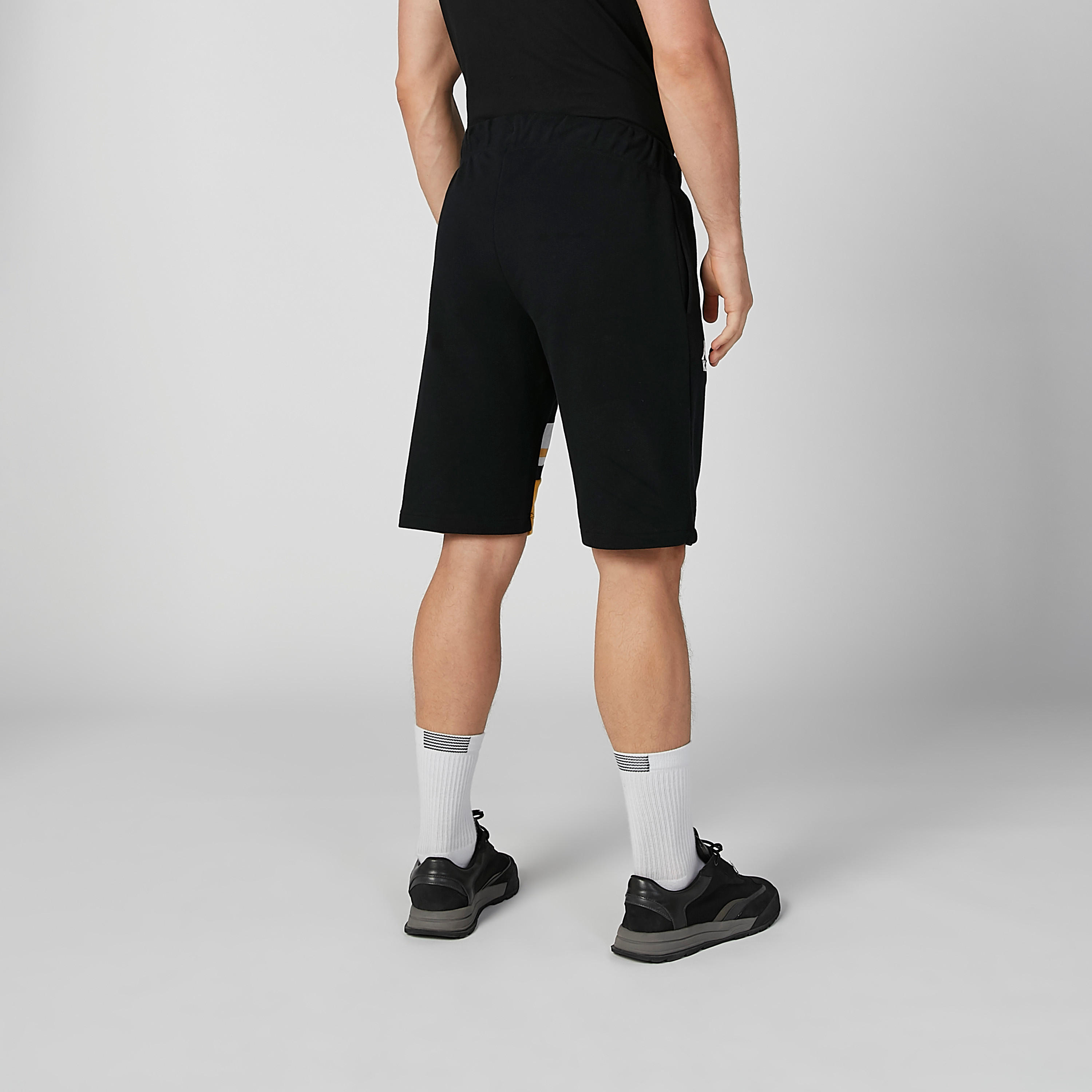 شورت بنمط كتل الألوان برباط وجيوب من كابا-men-clothing-bottoms-shorts-image-5