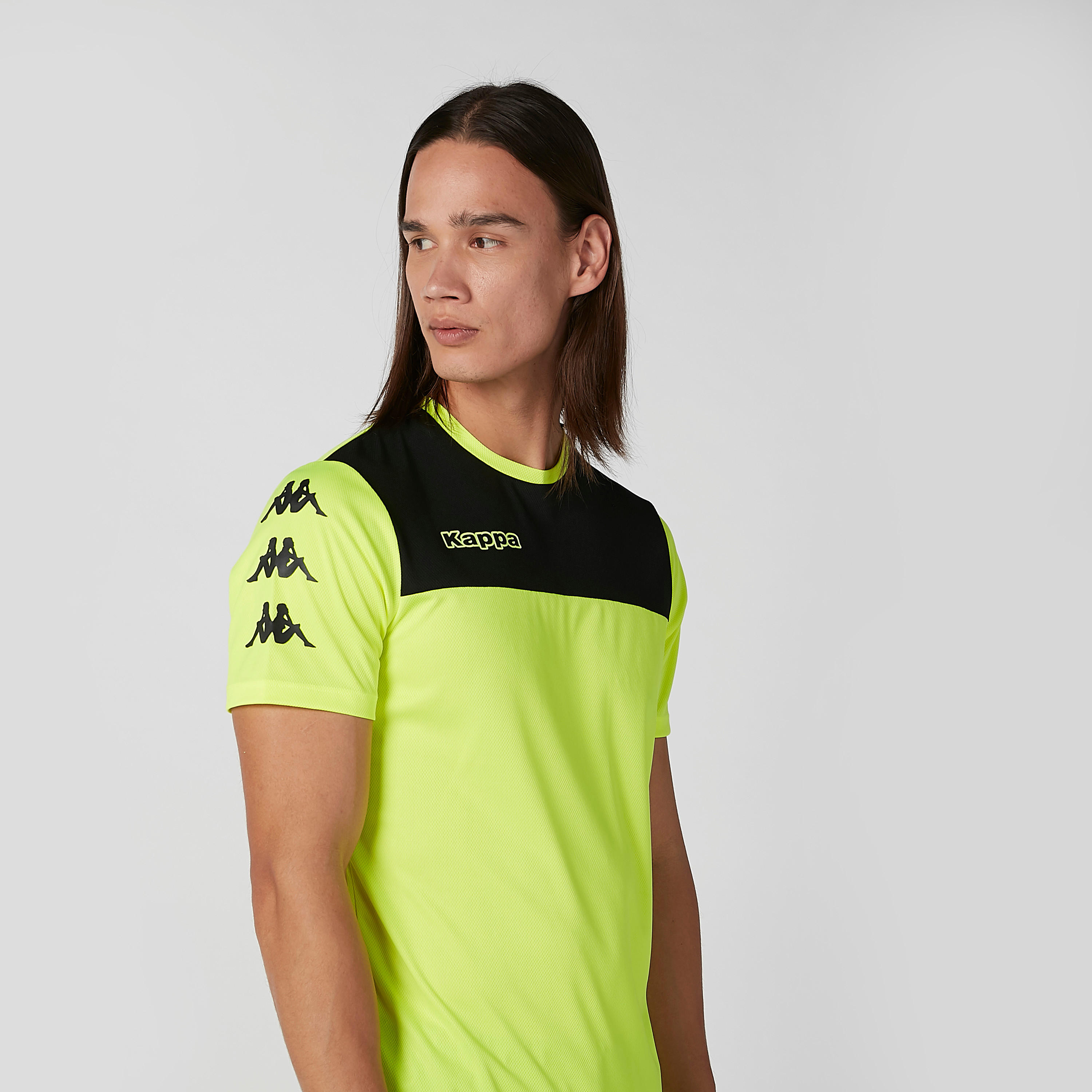 تيشيرت بياقة مستديرة وأكمام قصيرة وطبعات من كابا-men-clothing-tshirtsandpolos-tshirts-image-2