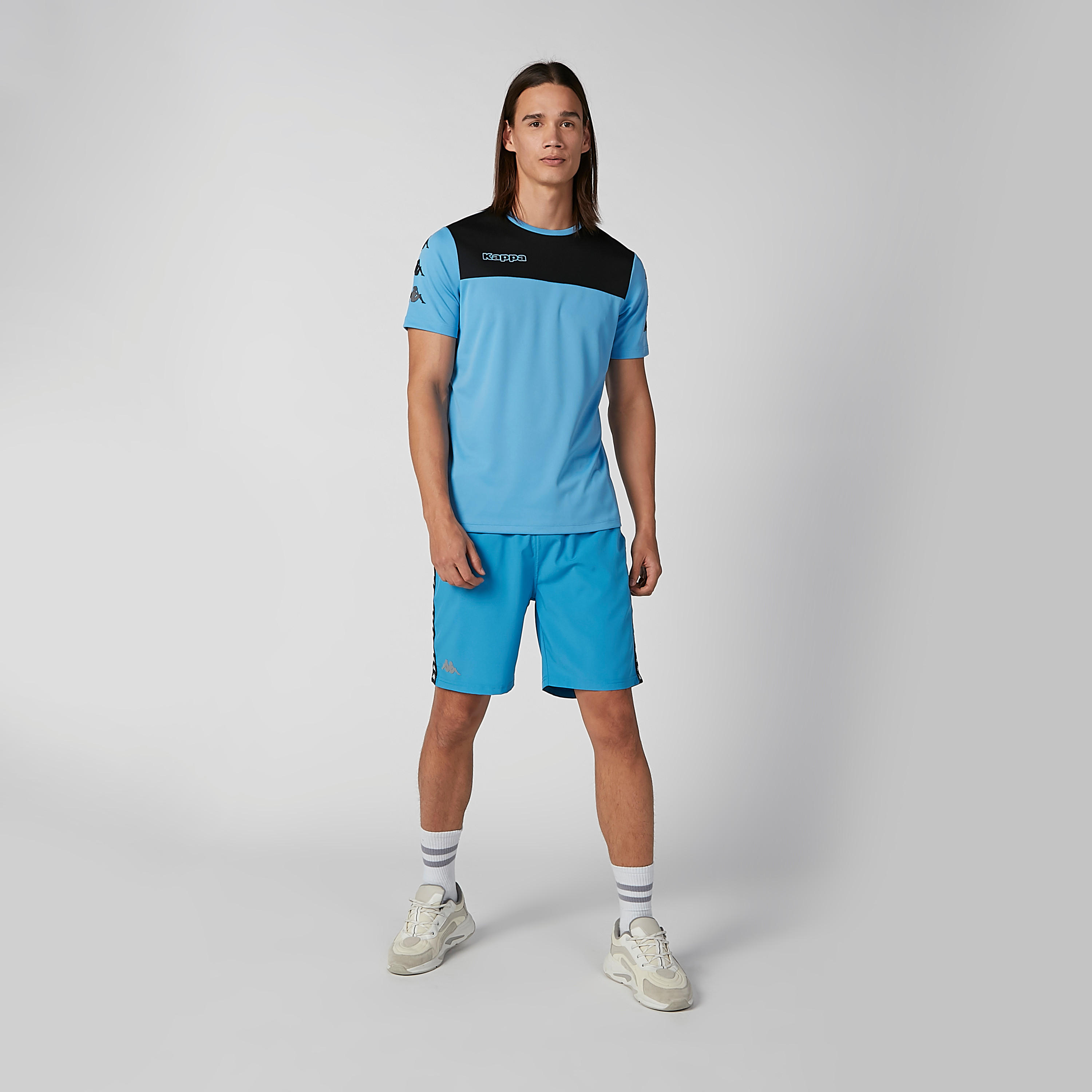 تيشيرت بياقة مستديرة وأكمام قصيرة وطبعات من كابا-men-clothing-tshirtsandpolos-tshirts-image-2