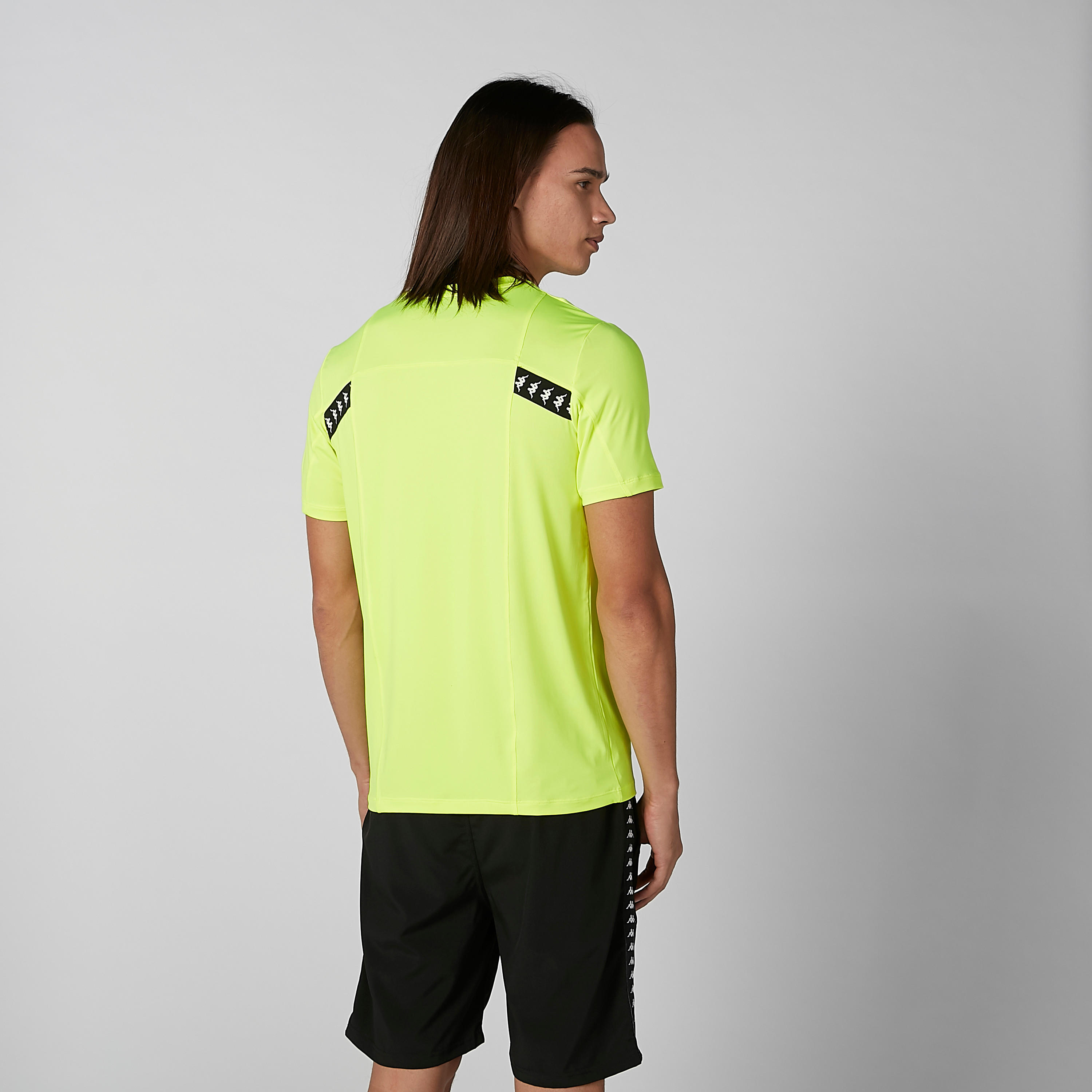 تيشيرت بياقة مستديرة وأكمام قصيرة وطبعات من كابا-men-clothing-tshirtsandpolos-tshirts-image-4