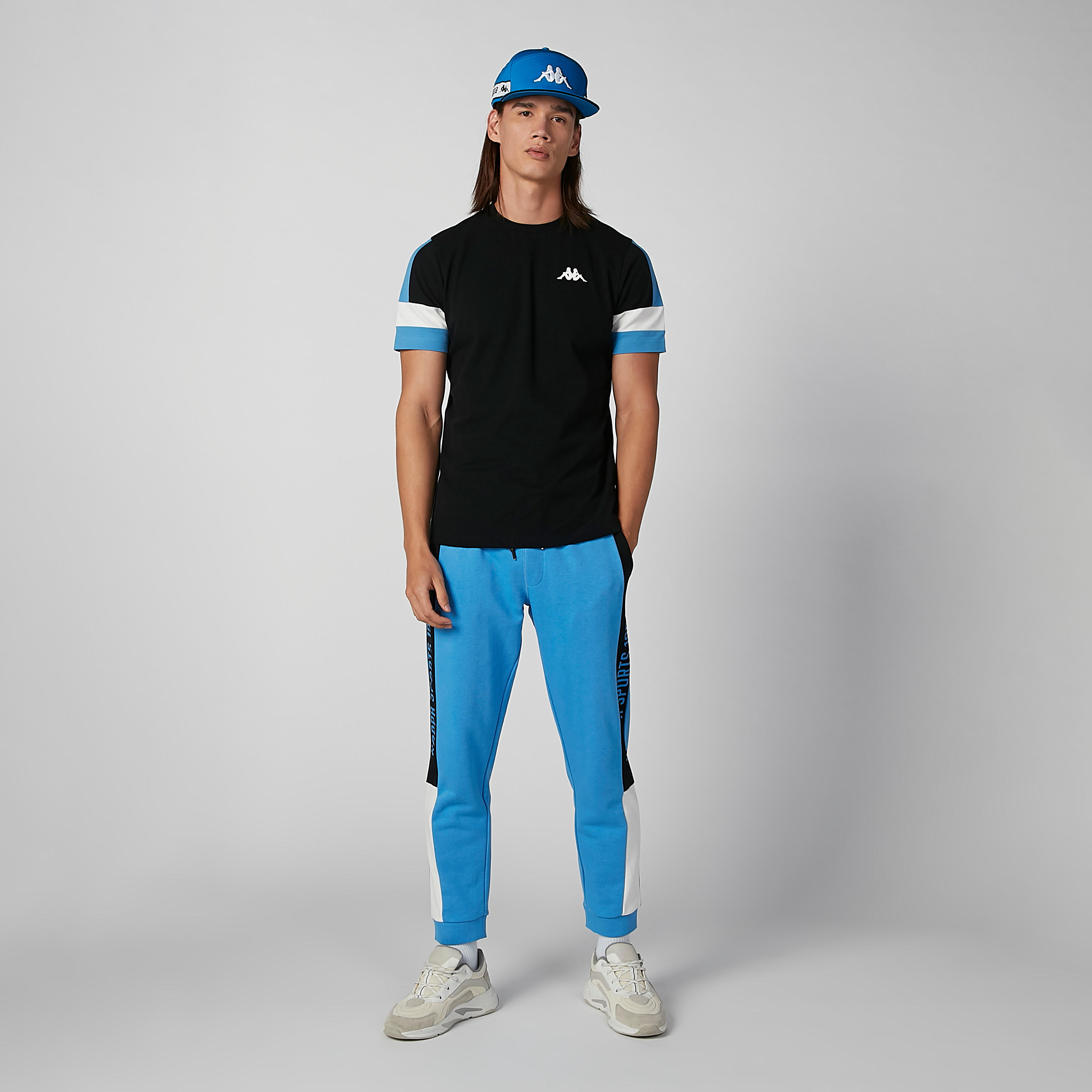 بنطلون رياضي برباط وجيوب وطبعات من كابا-men-clothing-bottoms-joggers-image-2