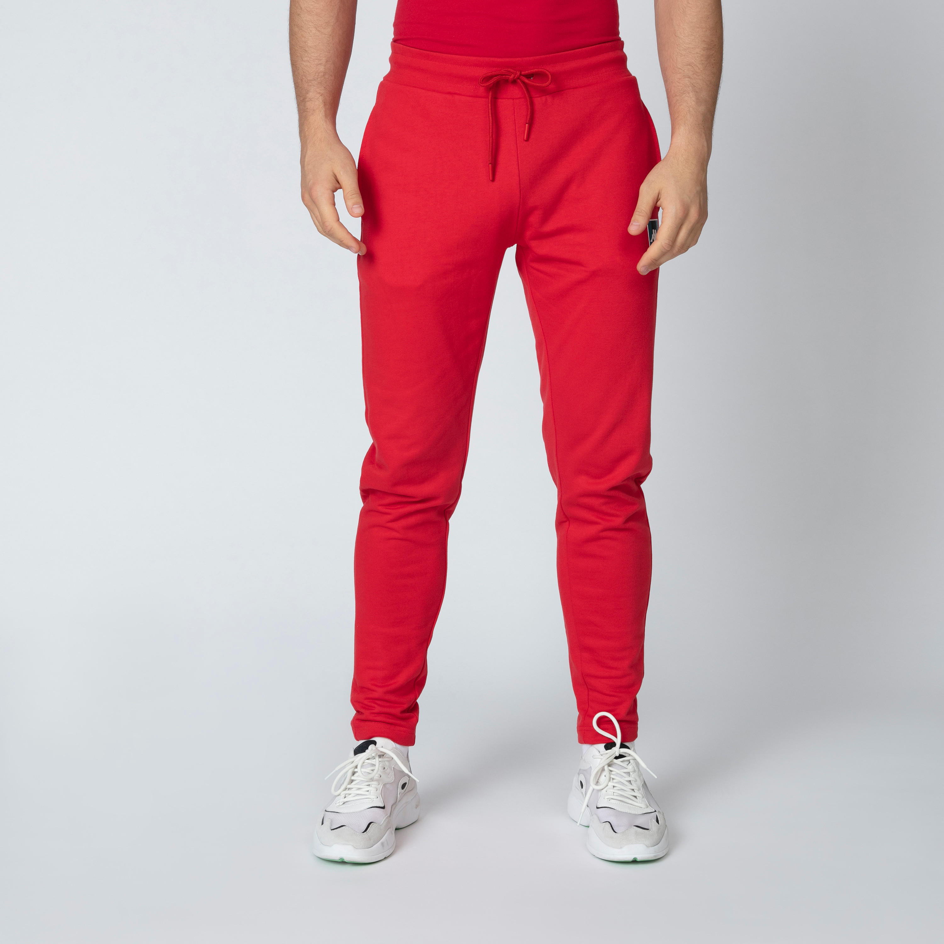 بنطلون رياضي مستدام بخصر متوسط الارتفاع ورباط وجيوب من كابا -men-clothing-bottoms-joggers-image-4