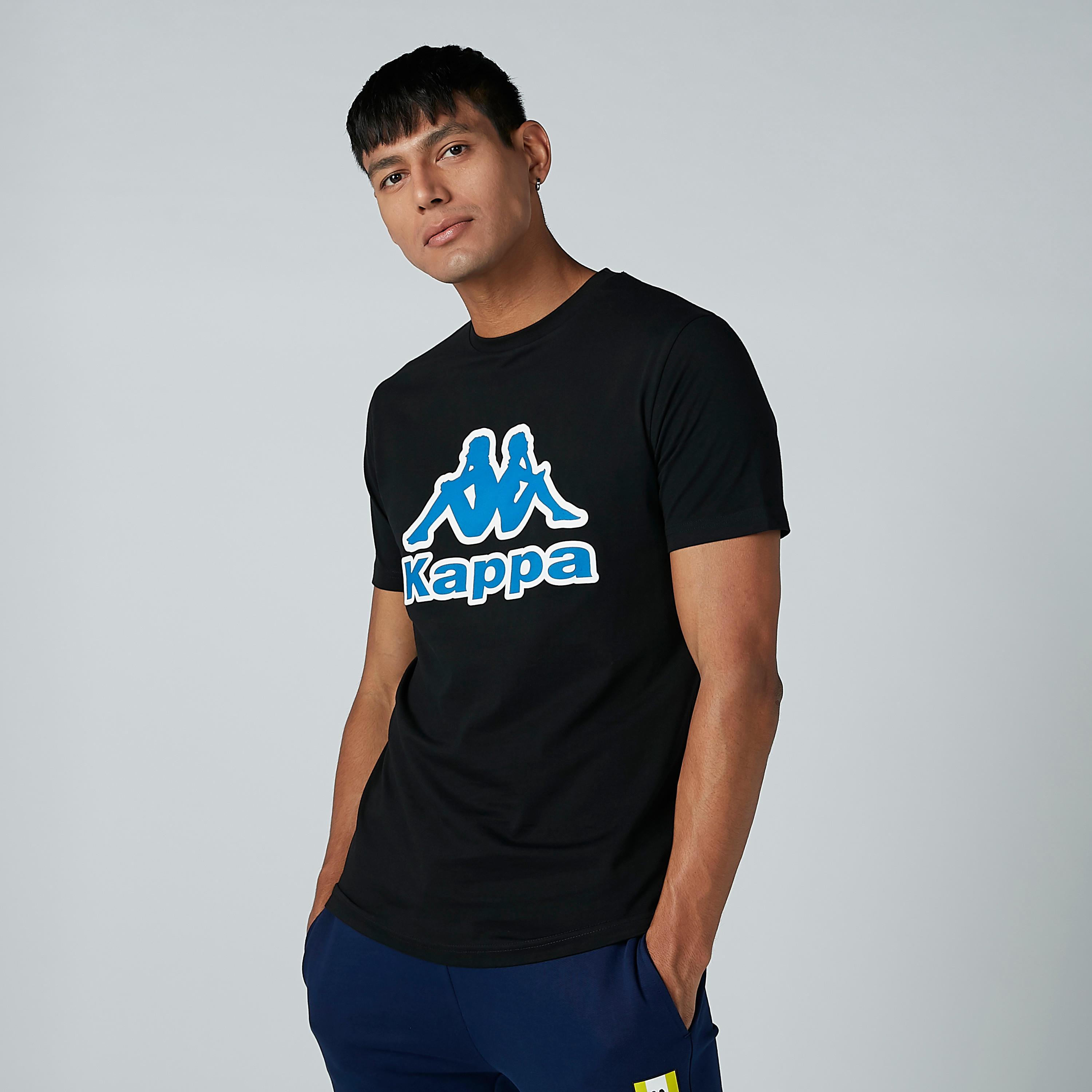 تيشيرت بياقة مستديرة وأكمام قصيرة وطبعات من كابا-men-clothing-tshirtsandpolos-tshirts-image-2