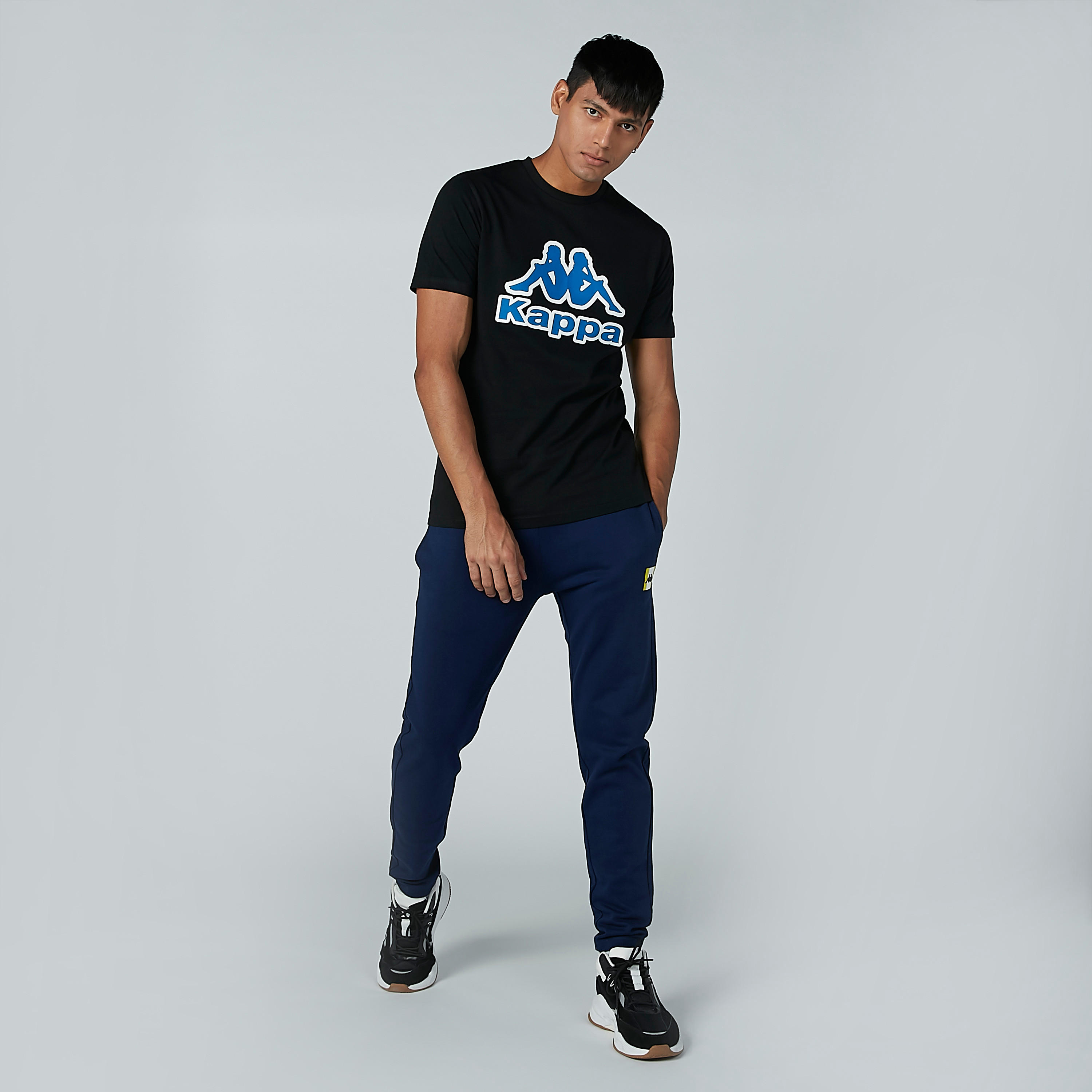 تيشيرت بياقة مستديرة وأكمام قصيرة وطبعات من كابا-men-clothing-tshirtsandpolos-tshirts-image-3