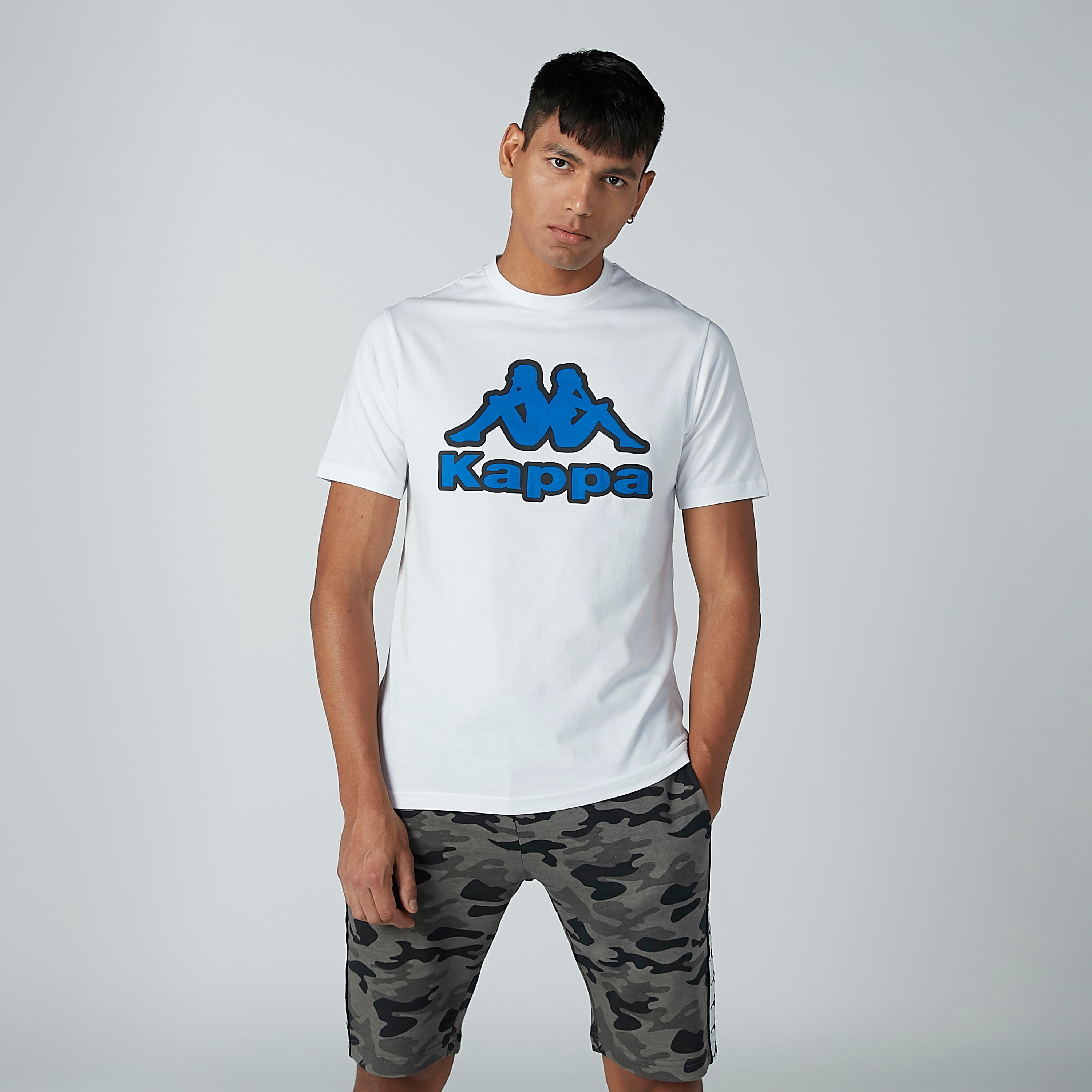 تيشيرت بياقة مستديرة وأكمام قصيرة وطبعات من كابا-men-clothing-tshirtsandpolos-tshirts-image-1