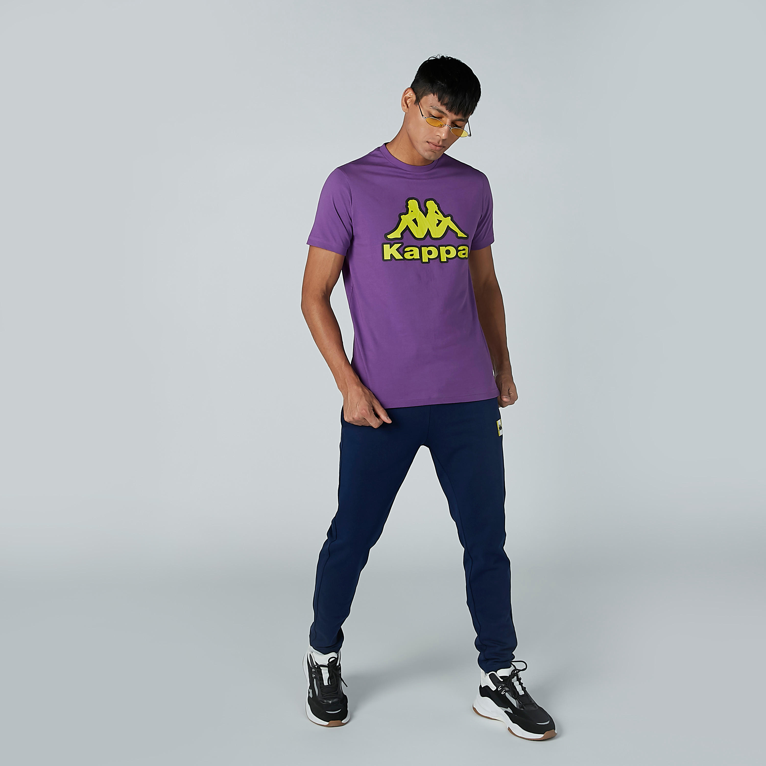 تيشيرت بياقة مستديرة وأكمام قصيرة وطبعات من كابا-men-clothing-tshirtsandpolos-tshirts-image-1
