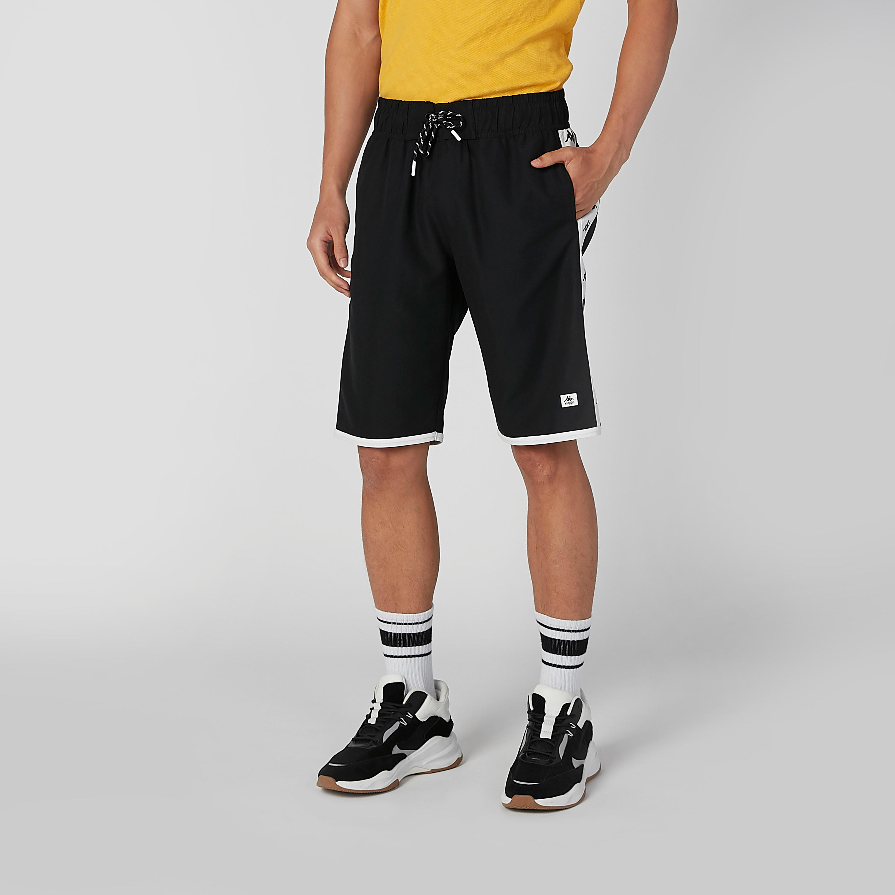شورت برباط وجيوب وطبعات من كابا-men-clothing-bottoms-shorts-image-3