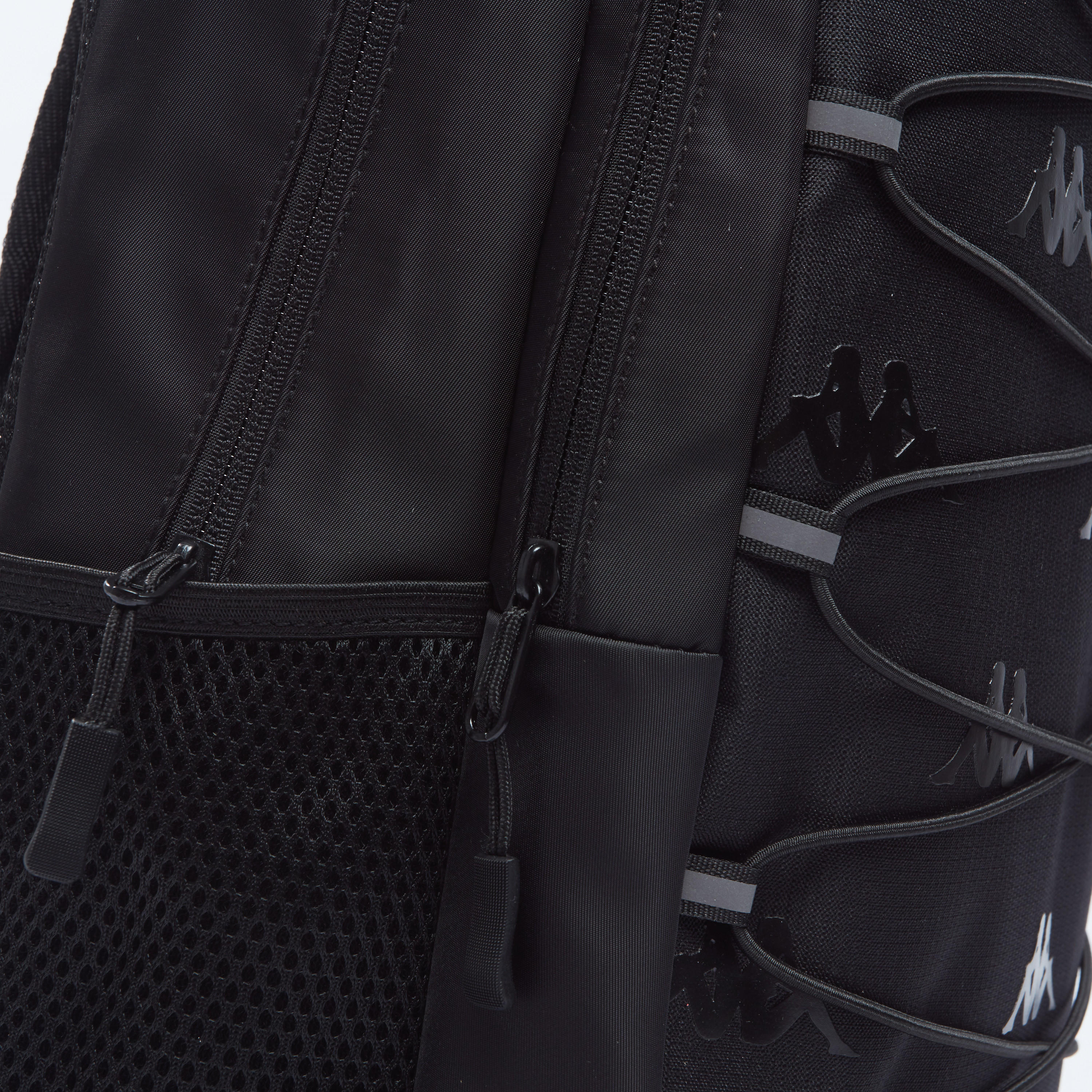 حقيبة ظهر بسحّاب إغلاق وحمّالات قابلة للتعديل وطبعات من كابا-men-bags-image-3