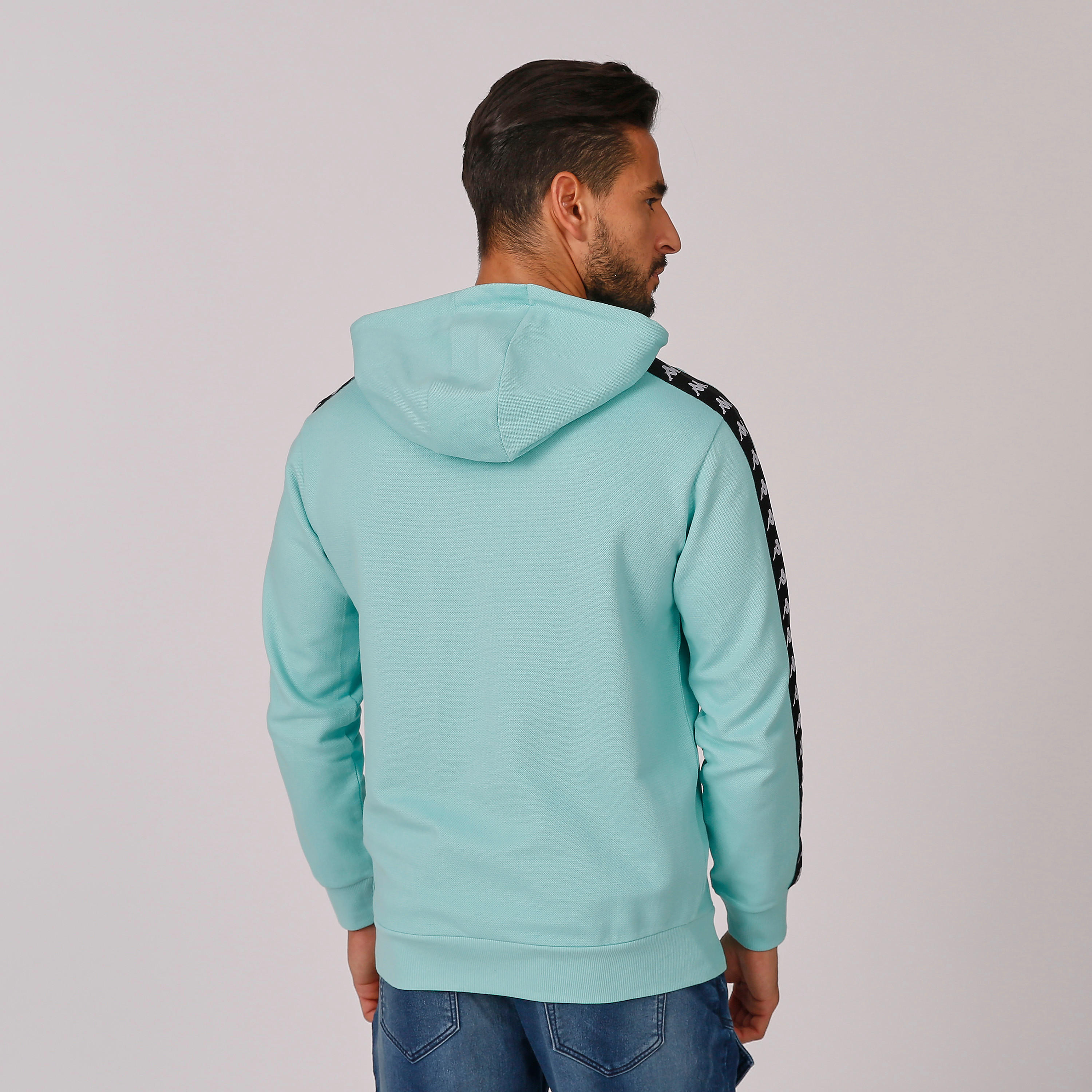 سويت شيرت بقبعة وجيوب كانجارو وطبعات من كابا-men-clothing-jacketsandblazers-jackets-image-2
