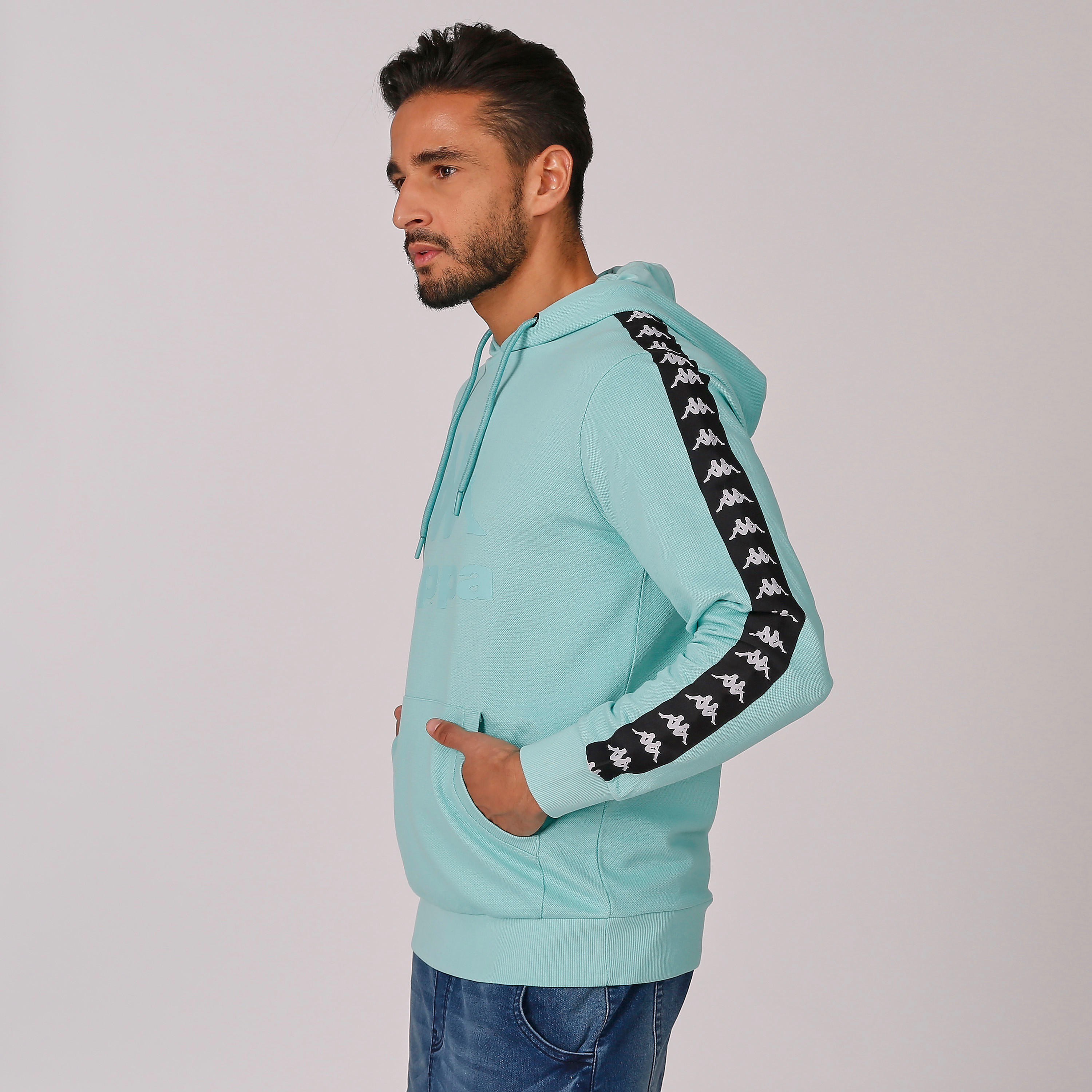 سويت شيرت بقبعة وجيوب كانجارو وطبعات من كابا-men-clothing-jacketsandblazers-jackets-image-4