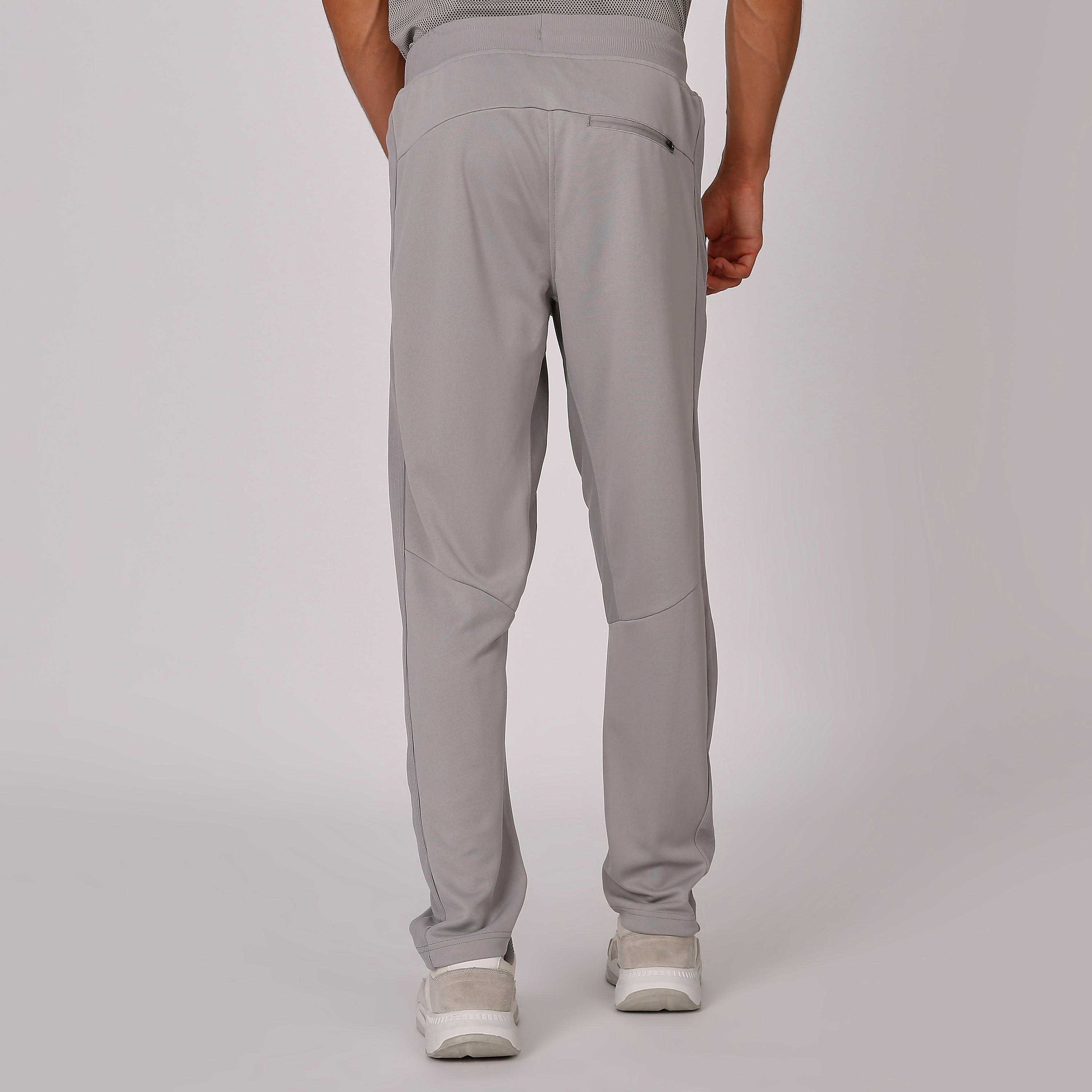بنطلون رياضي مستدام سادة بخصر مطّاطي من كابا-men-clothing-sportswearandactivewear-bottoms-image-2
