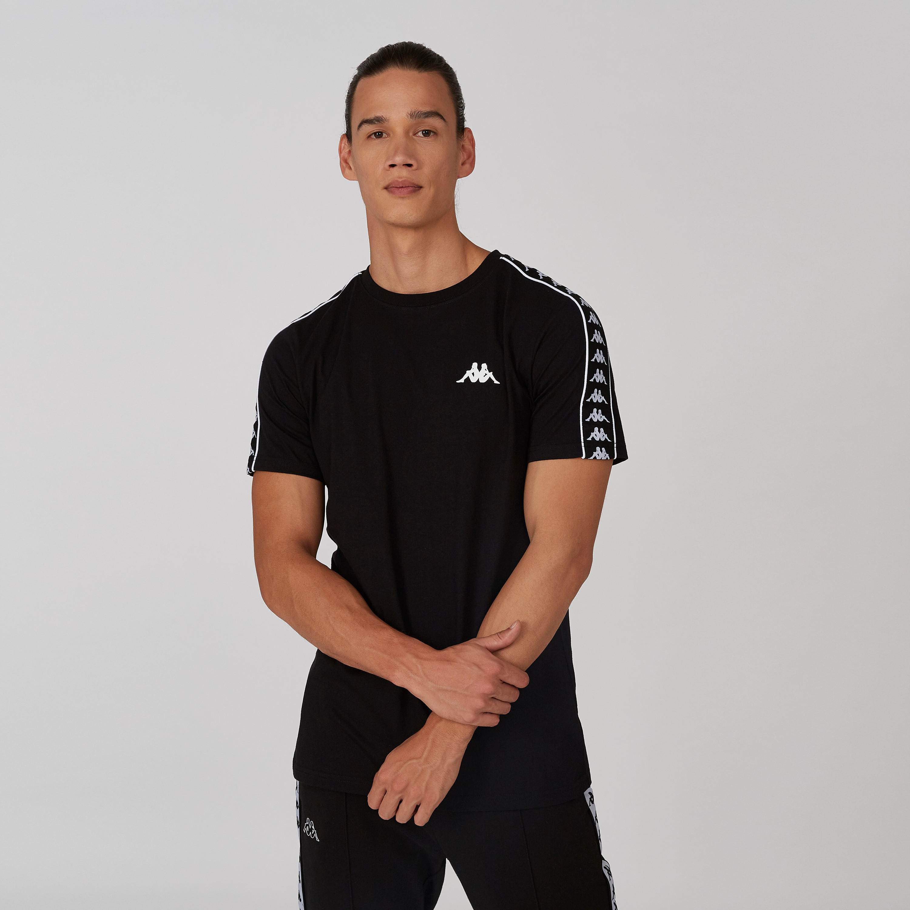 تيشيرت بياقة مستديرة وأكمام قصيرة وطبعات من كابا-men-clothing-tshirtsandpolos-tshirts-image-6