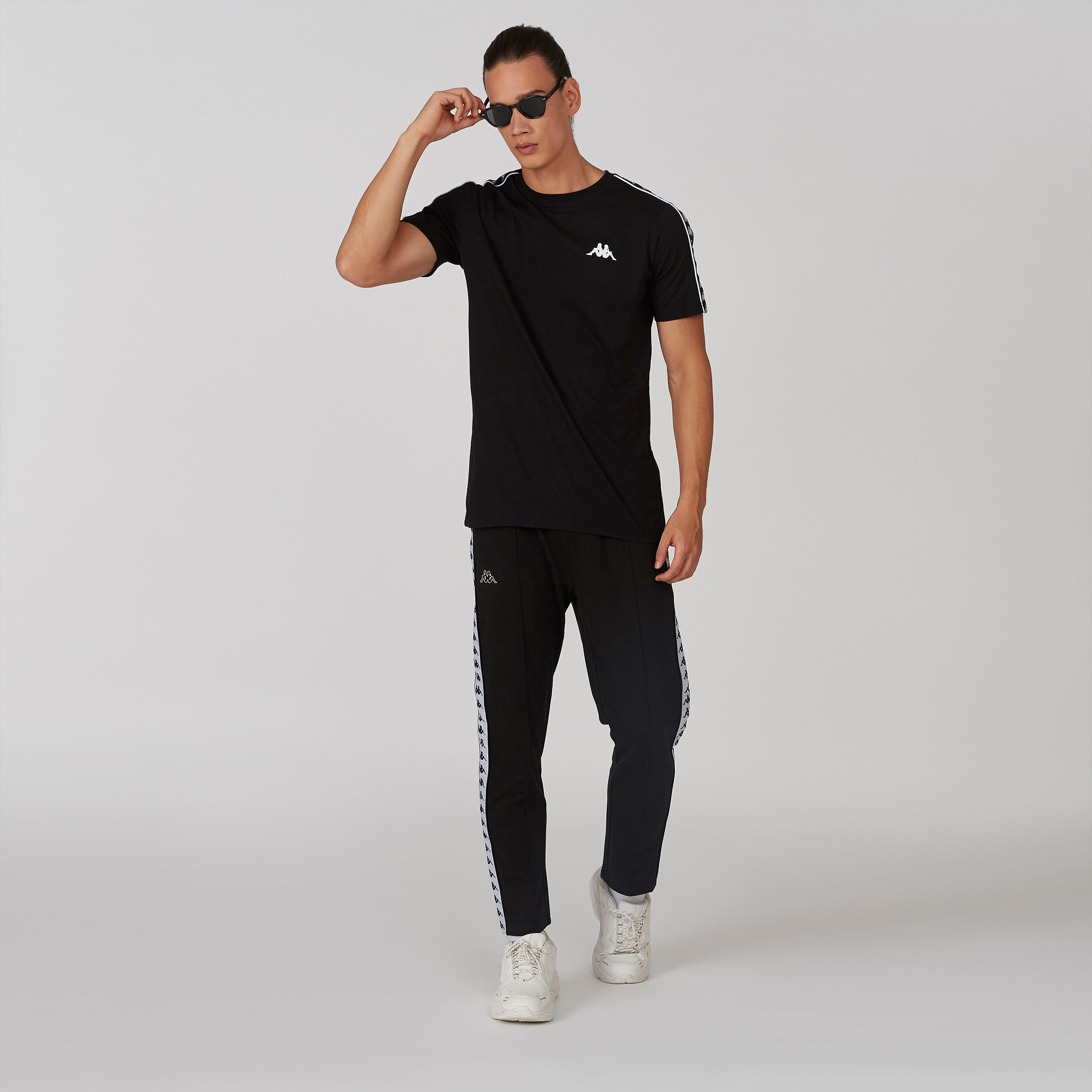 تيشيرت بياقة مستديرة وأكمام قصيرة وطبعات من كابا-men-clothing-tshirtsandpolos-tshirts-image-7