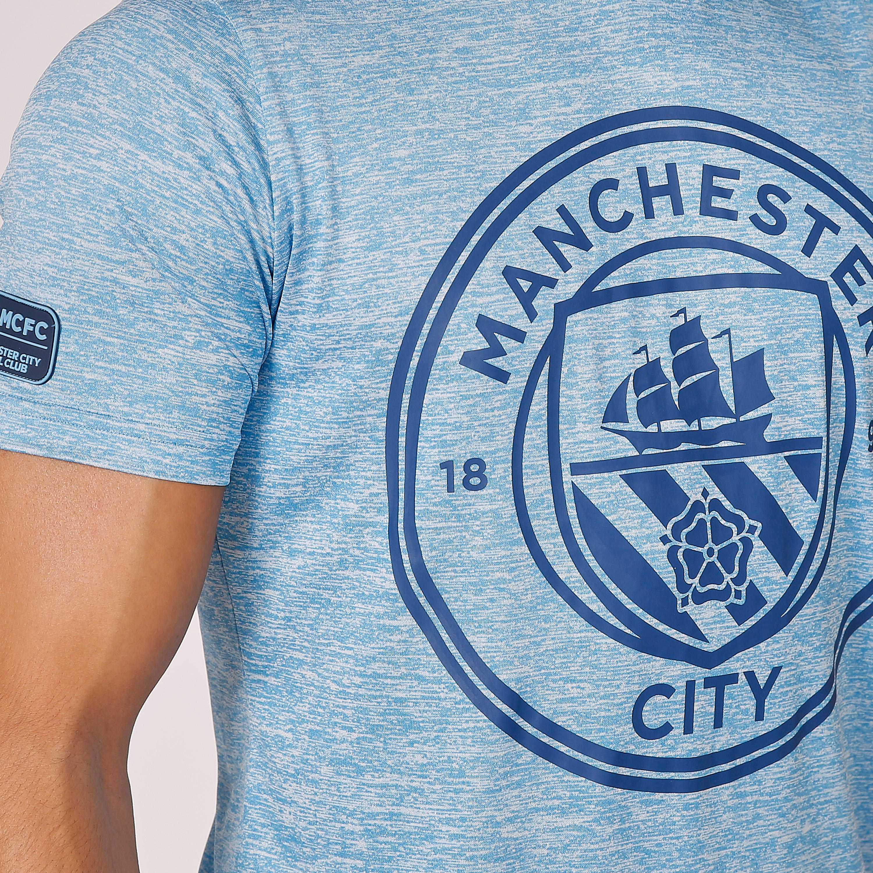 تيشيرت مستدام بياقة V وأكمام قصيرة وطبعات -men-clothing-sportswearandactivewear-tshirtsandpolos-image-5