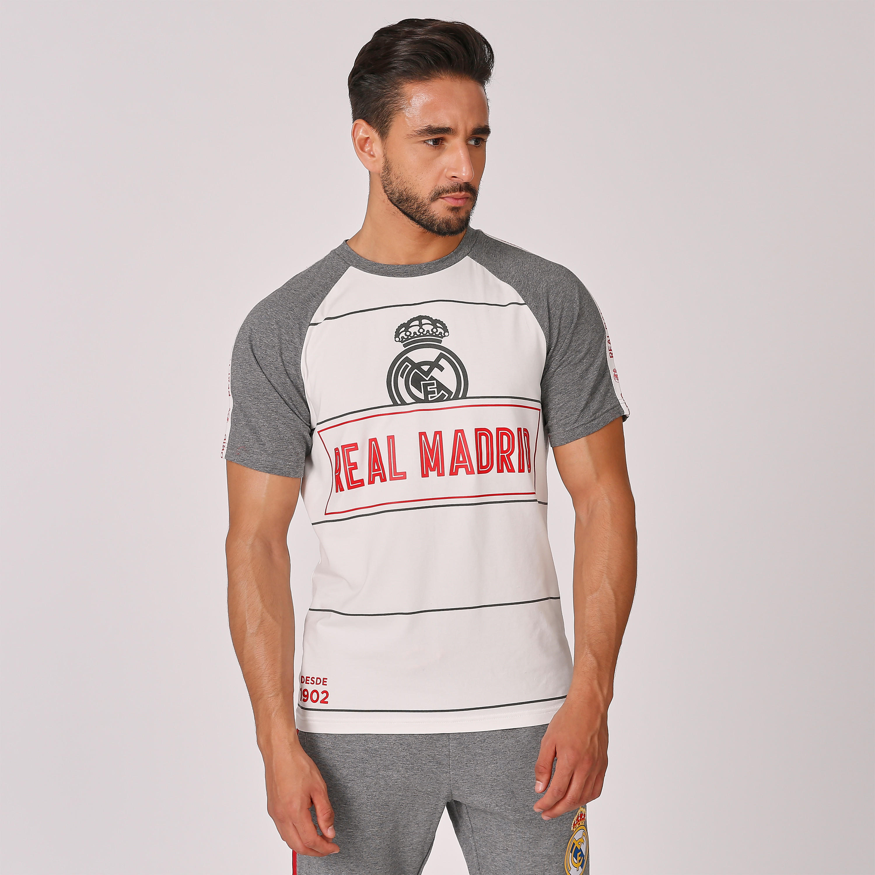 تيشيرت مستدام بأكمام مغايرة وطبعات ريال مدريد-men-clothing-sportswearandactivewear-tshirtsandpolos-image-1
