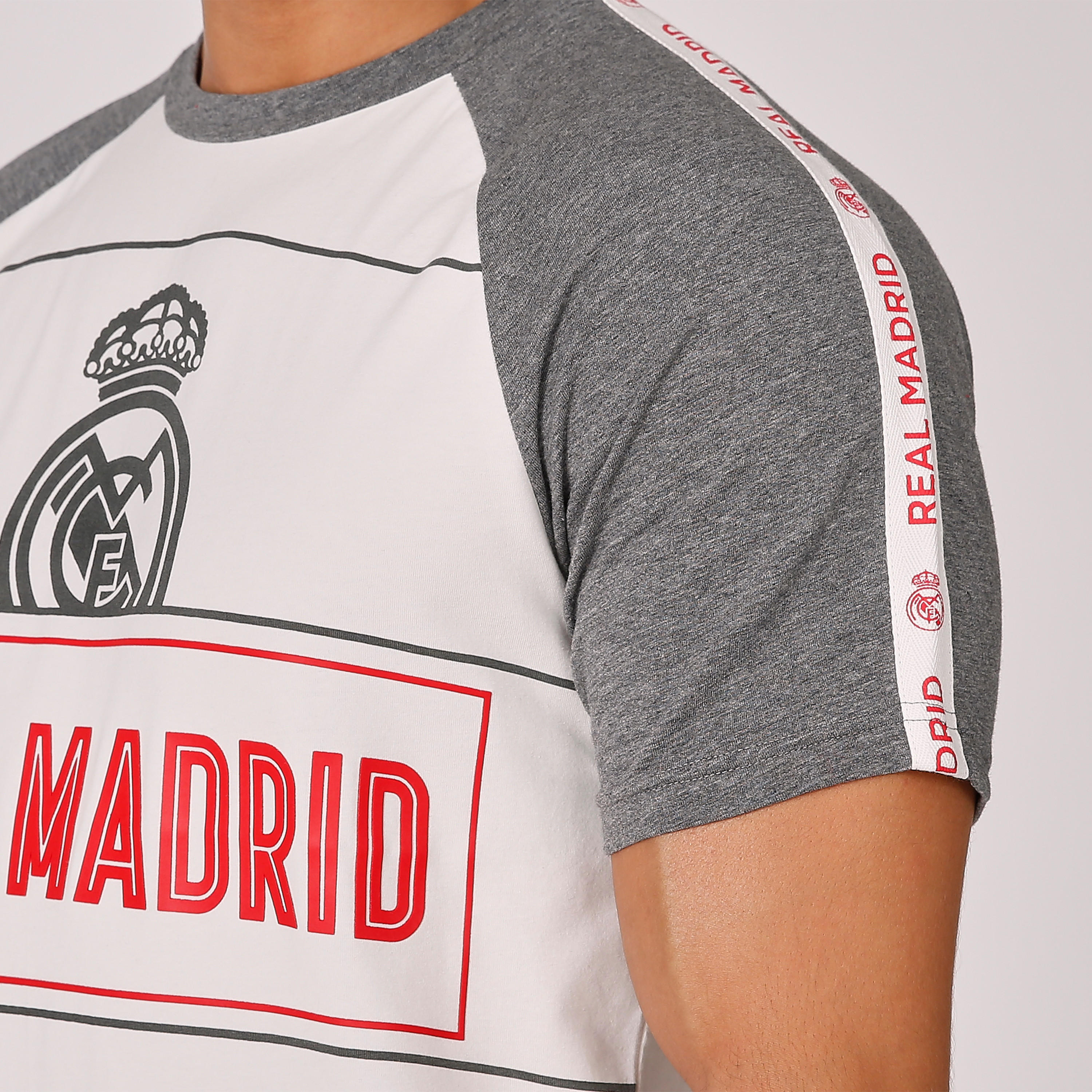 تيشيرت مستدام بأكمام مغايرة وطبعات ريال مدريد-men-clothing-sportswearandactivewear-tshirtsandpolos-image-5