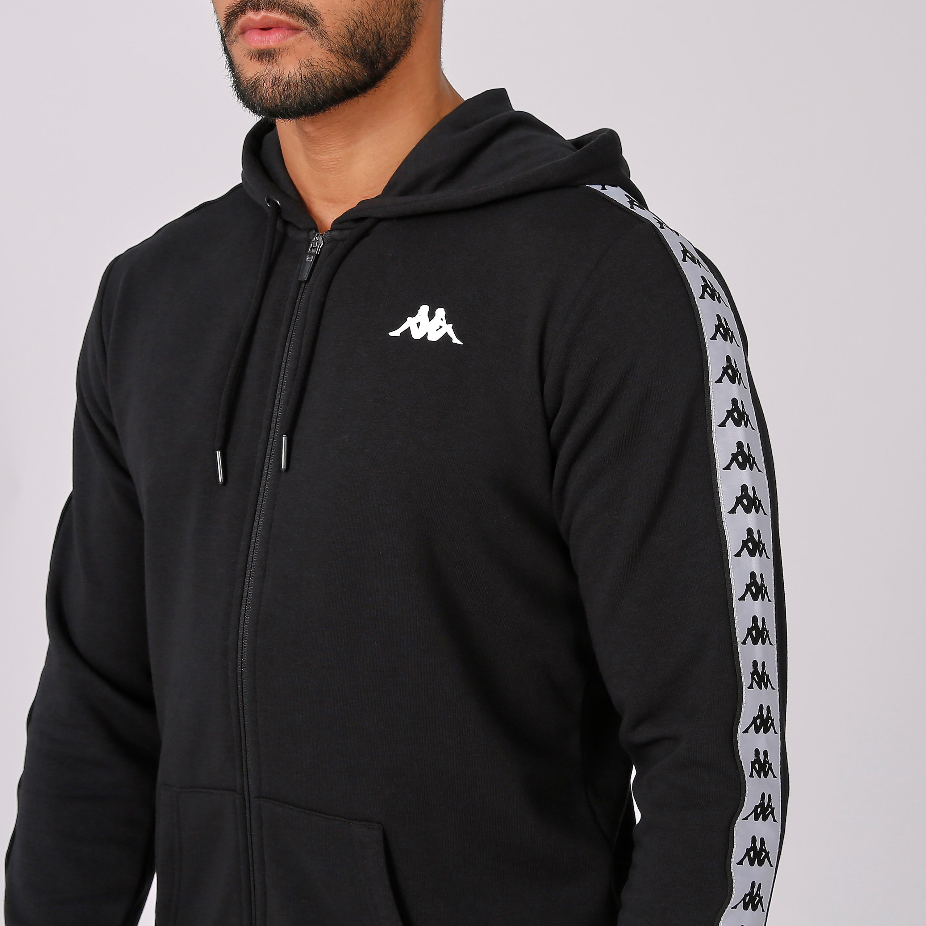 بدلة رياضية بطبعات من كابا-men-clothing-sportswearandactivewear-tracksuits-image-2