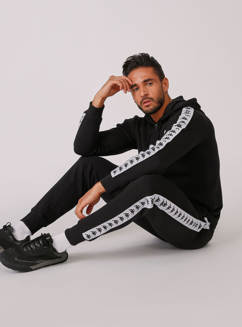 بدلة رياضية بطبعات من كابا-men-clothing-sportswearandactivewear-tracksuits-image-1