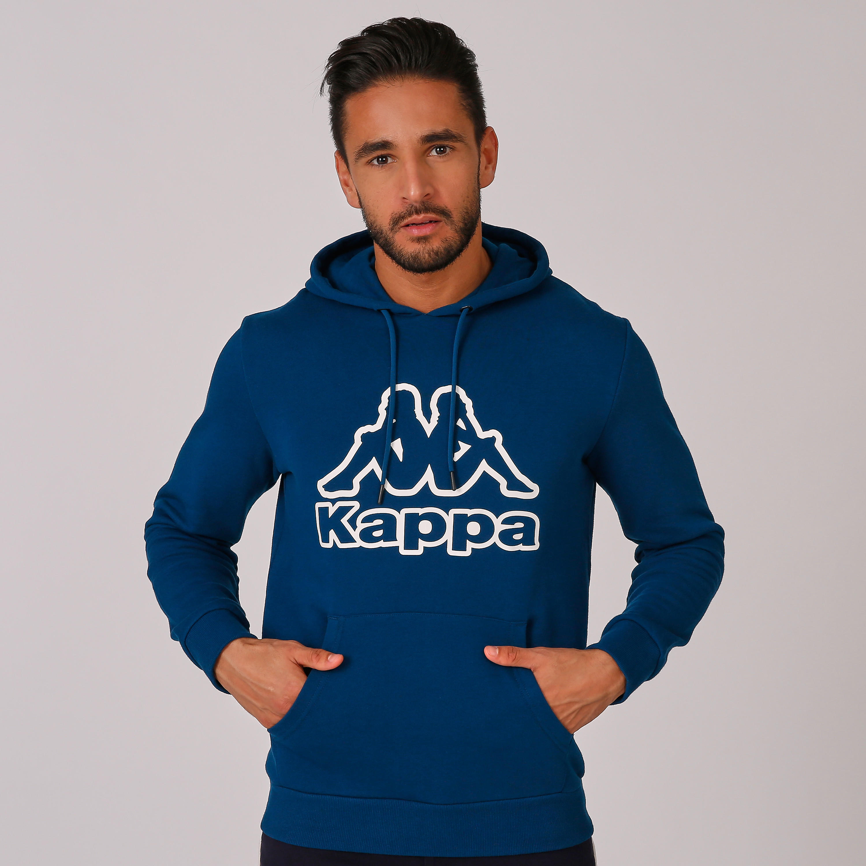 سويت شيرت بقبعة وجيوب كانجارو وطبعات من كابا-men-winterwear-hoodiesandsweatshirts-image-1