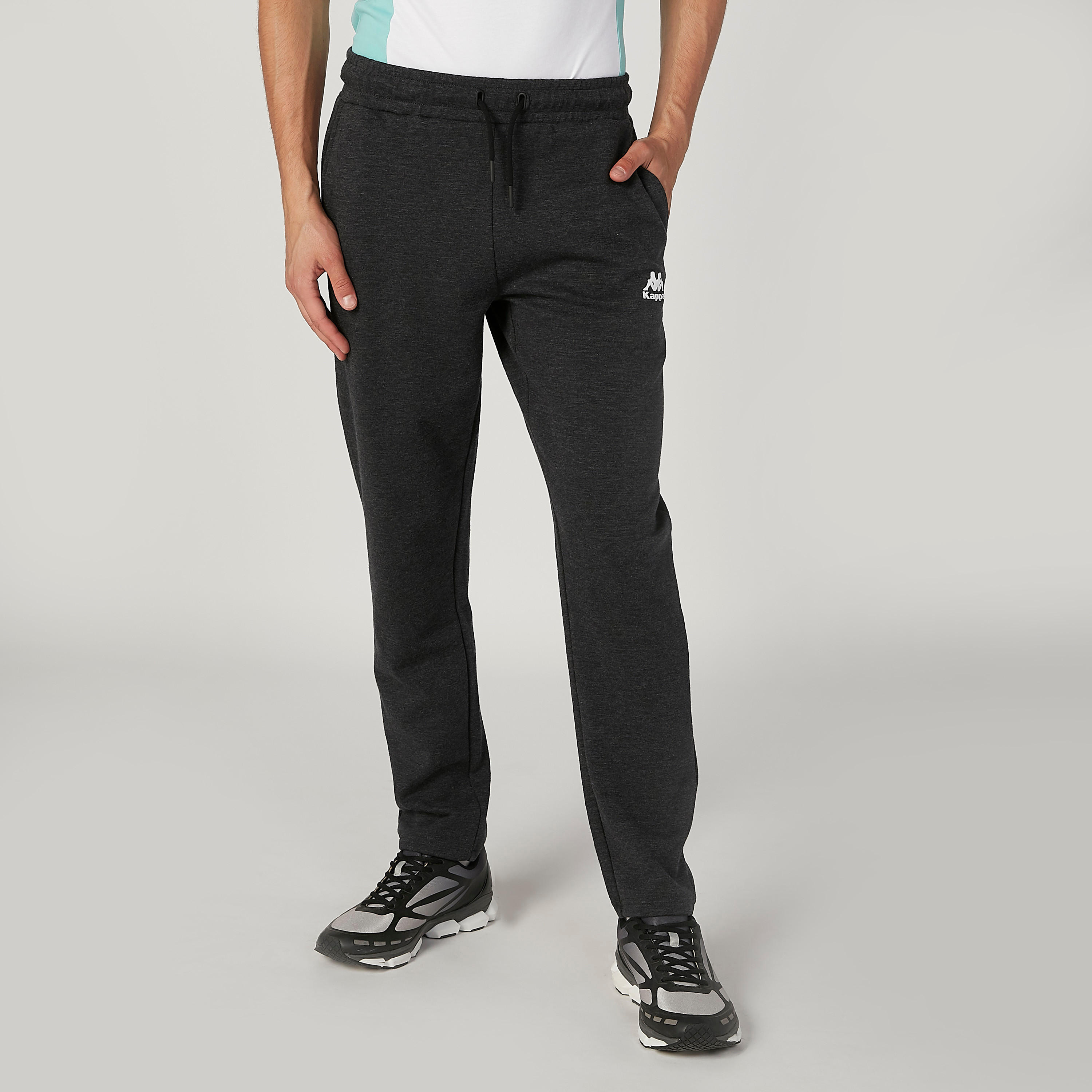 بنطال رياضي بخصر مطّاطي وجيوب من كابا-men-clothing-sportswearandactivewear-bottoms-image-1