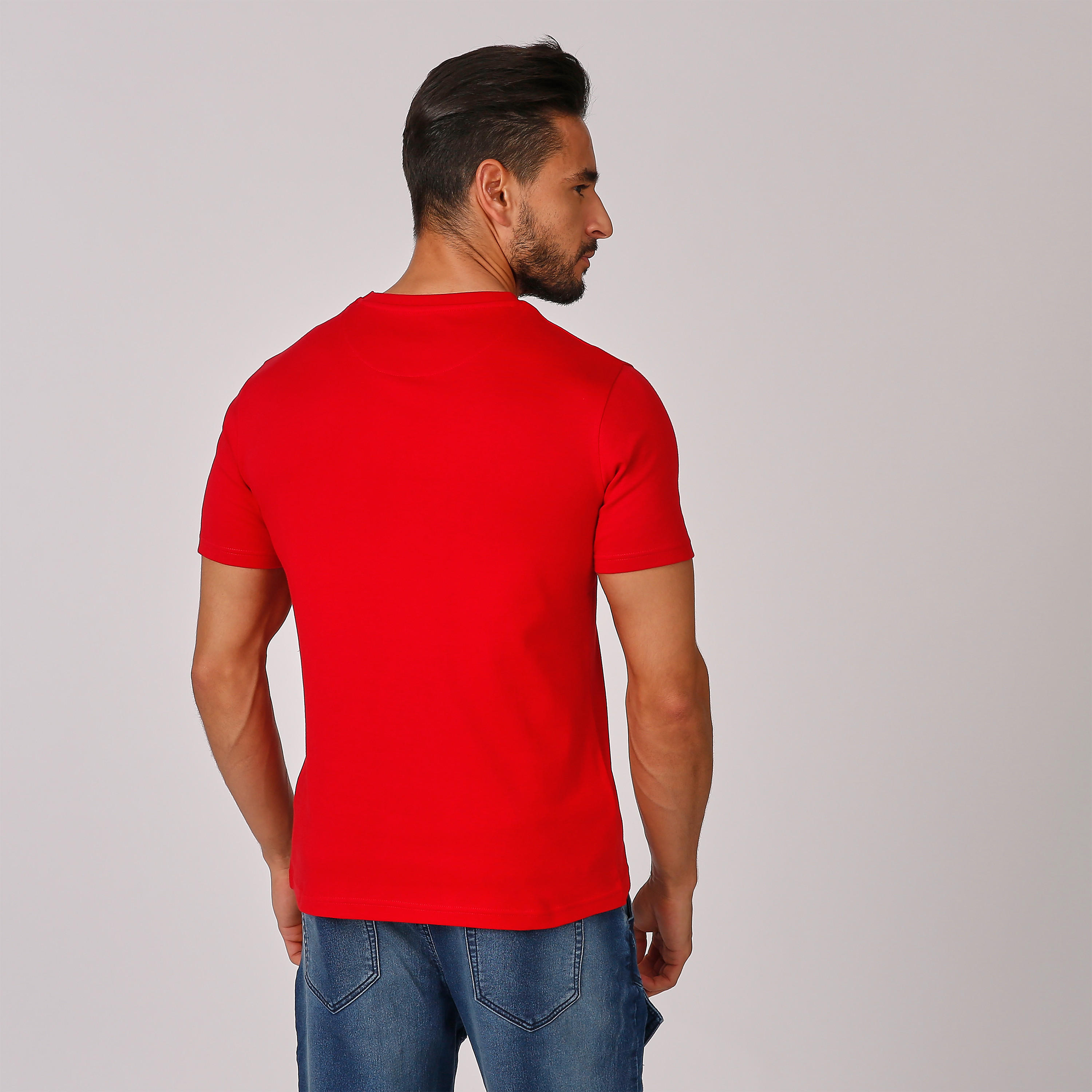 تيشيرت بأكمام قصيرة وطبعات من كابا-men-clothing-sportswearandactivewear-tshirtsandpolos-image-4