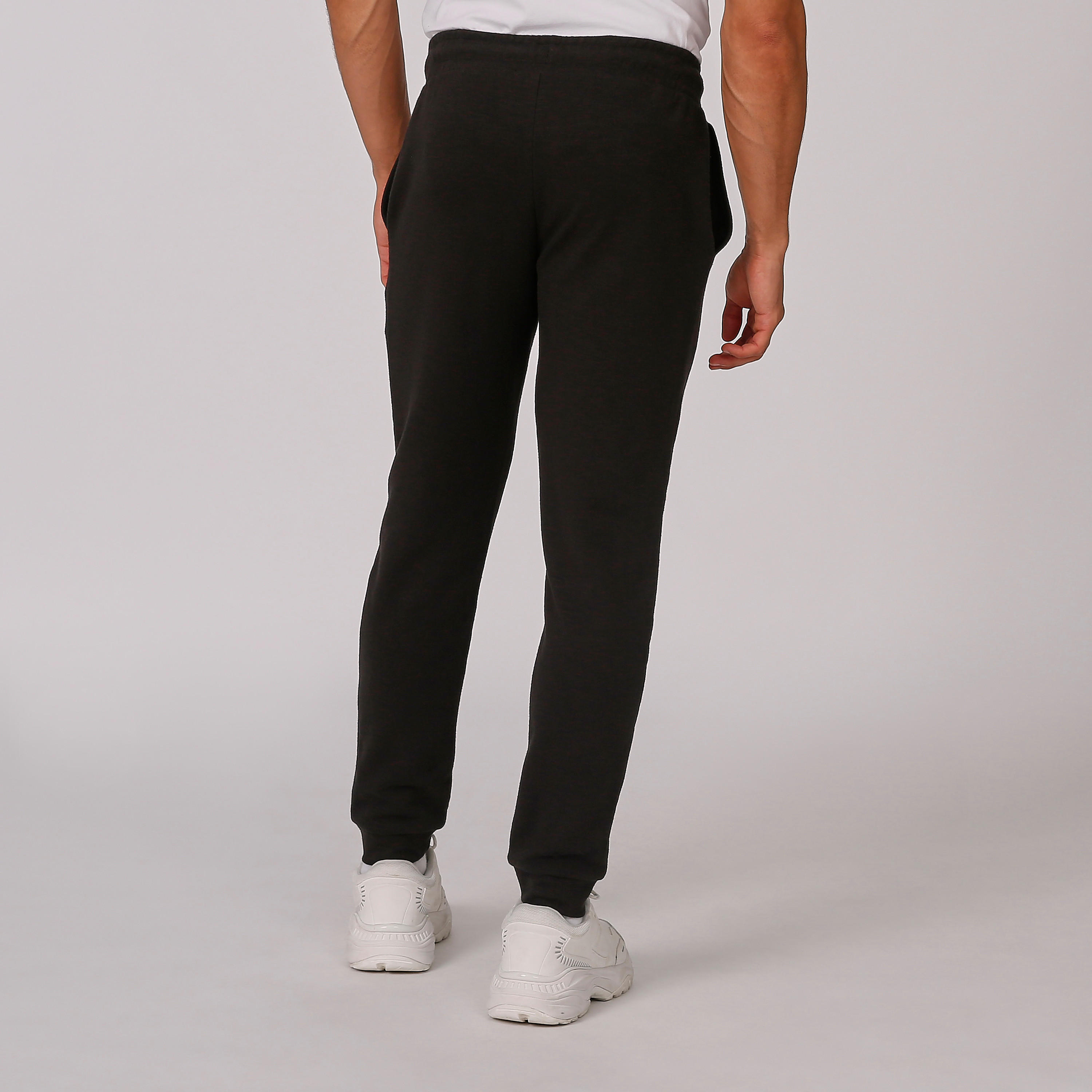 بنطلون رياضي سادة بخصر مطّاطي وجيوب من كابا-men-clothing-sportswearandactivewear-bottoms-image-2