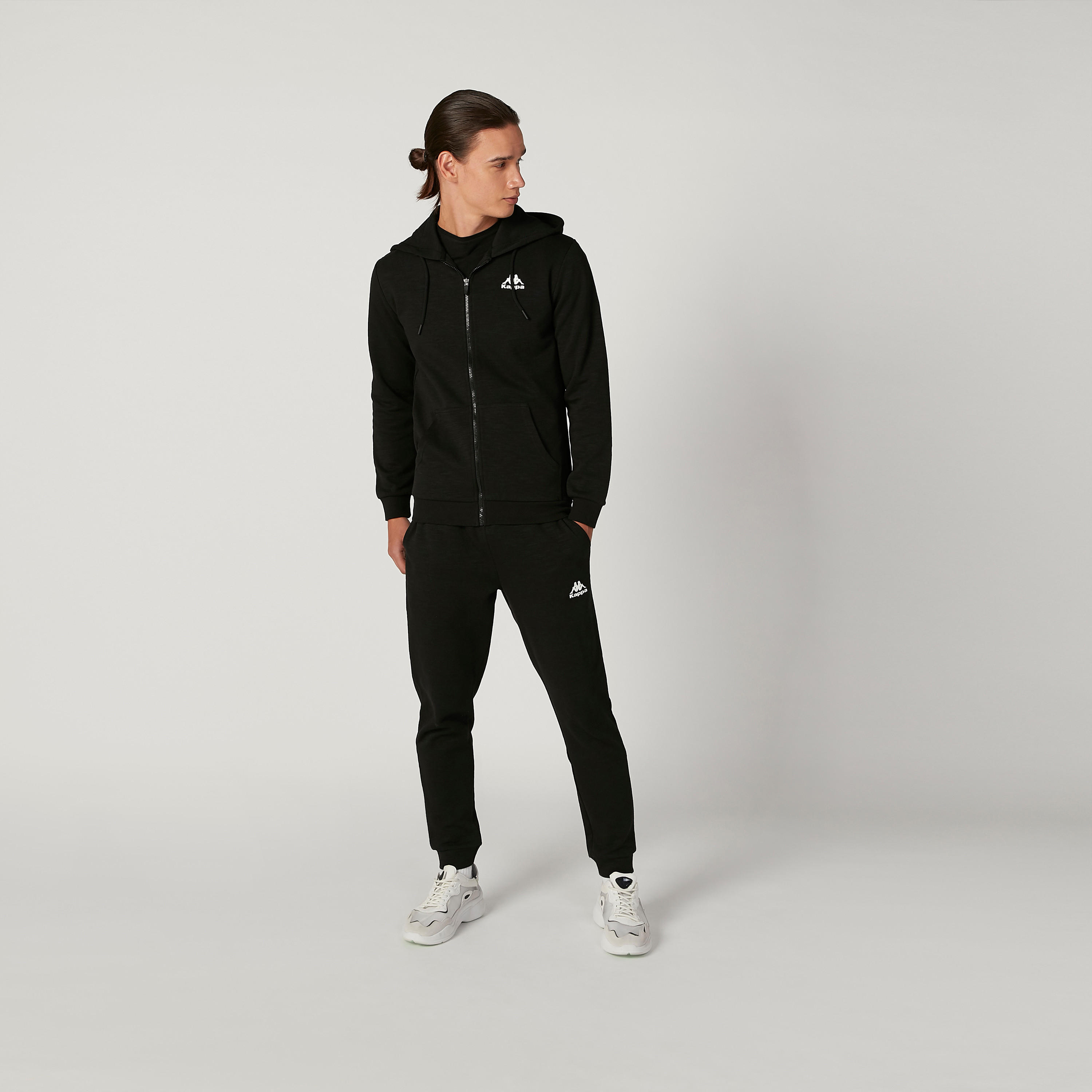 جاكيت سادة بقبّعة وأكمام طويلة من كابا-men-clothing-jacketsandblazers-jackets-image-4