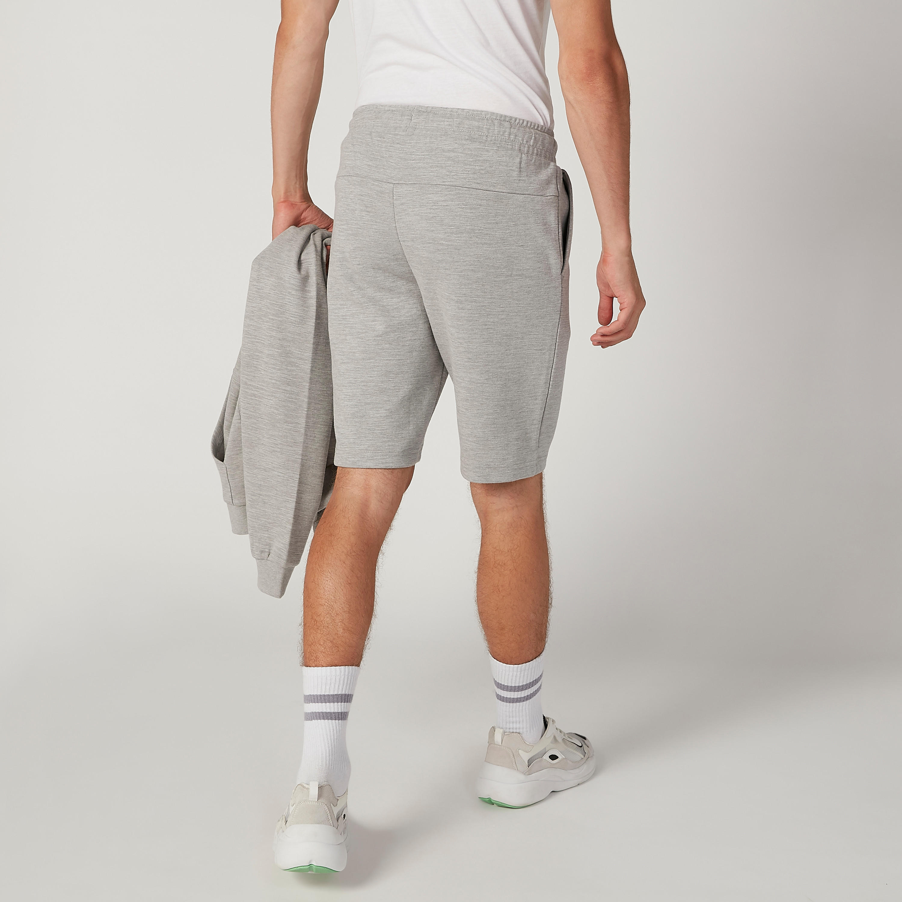 شورت سادة بخصر مطاطي وجيوب من كابا-men-clothing-sportswearandactivewear-bottoms-image-4