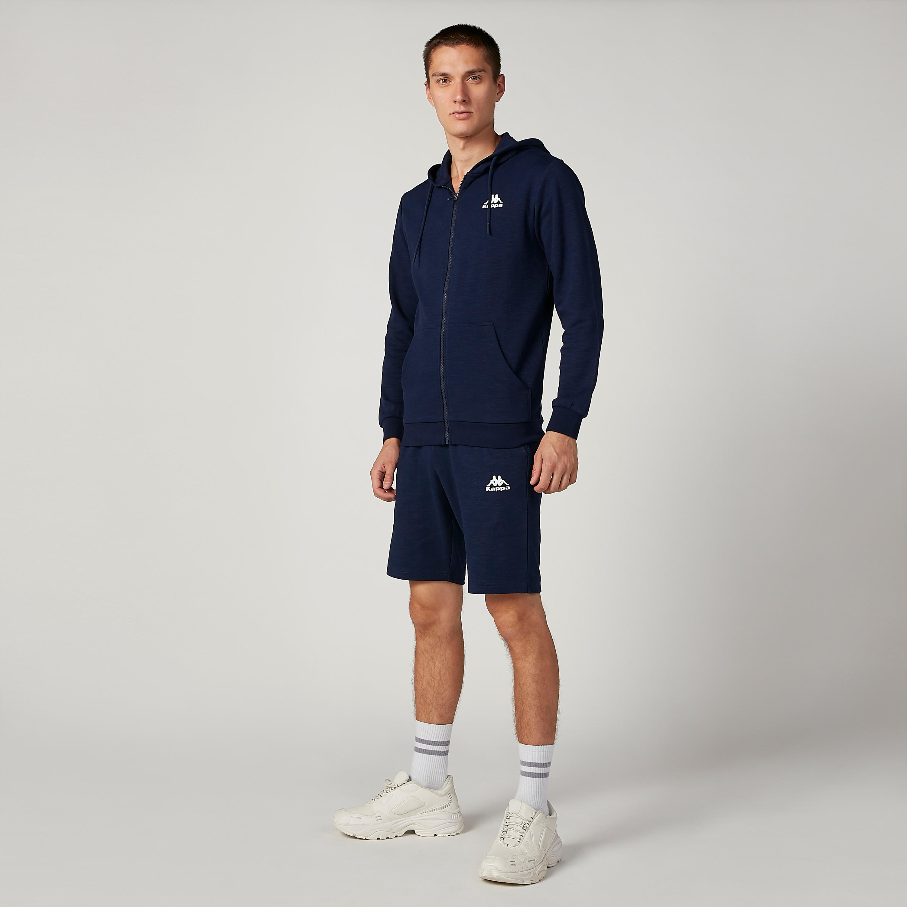 شورت بخصر مطّاطي وجيوب من كابا-men-clothing-bottoms-shorts-image-2