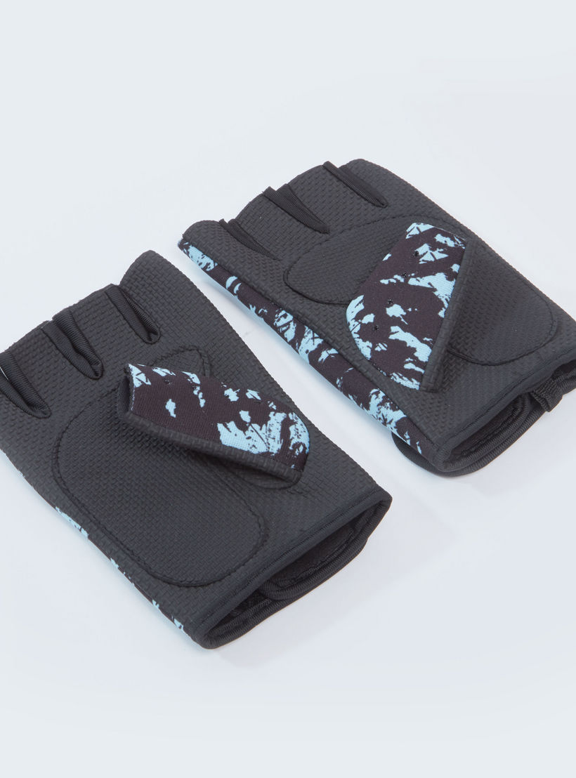 قفازات بخطاف وحلقة إغلاق وطبعات من كابا-men-scarvesandgloves-image-2