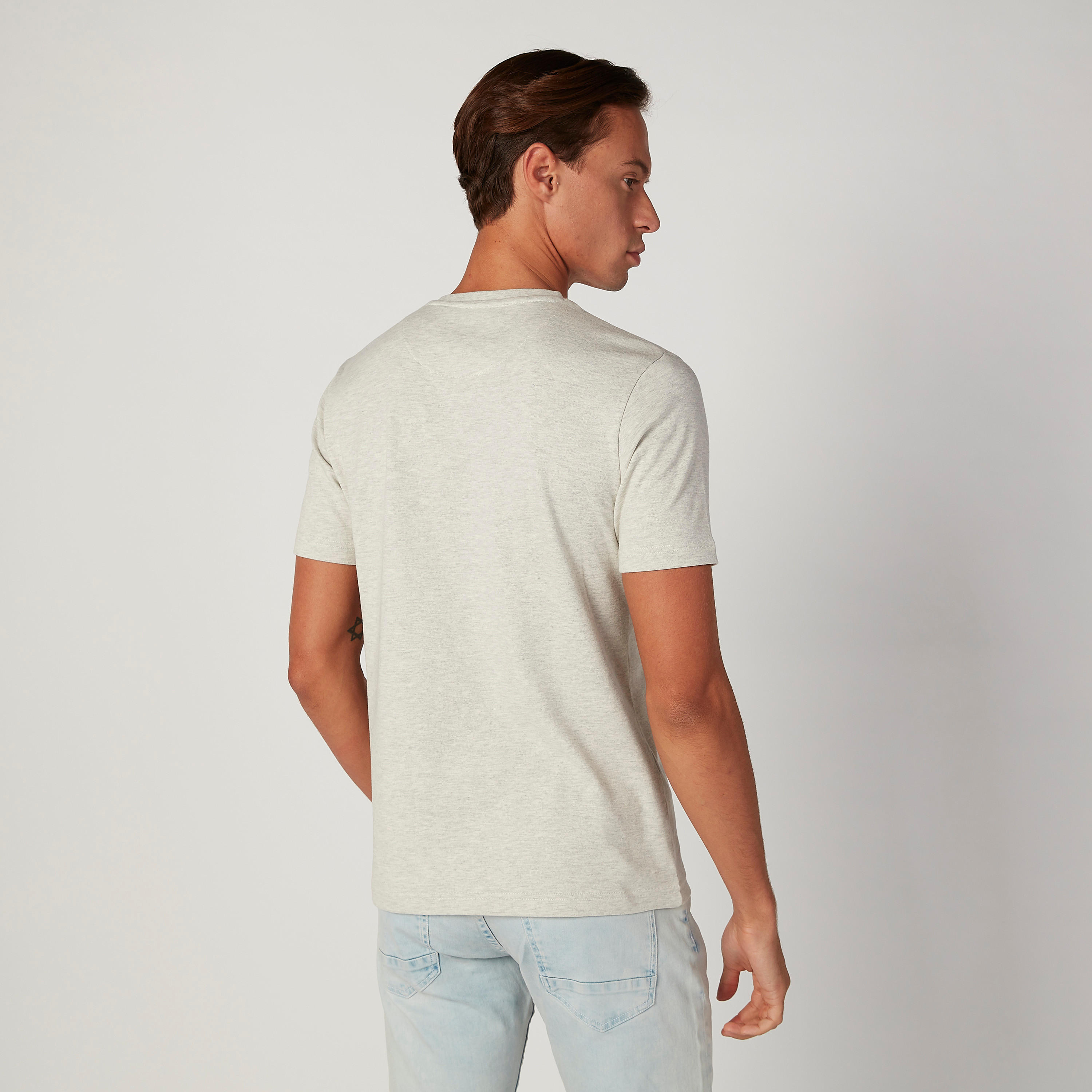 تيشيرت بياقة مستديرة وأكمام قصيرة وطبعات من كابا-men-clothing-tshirtsandpolos-tshirts-image-4