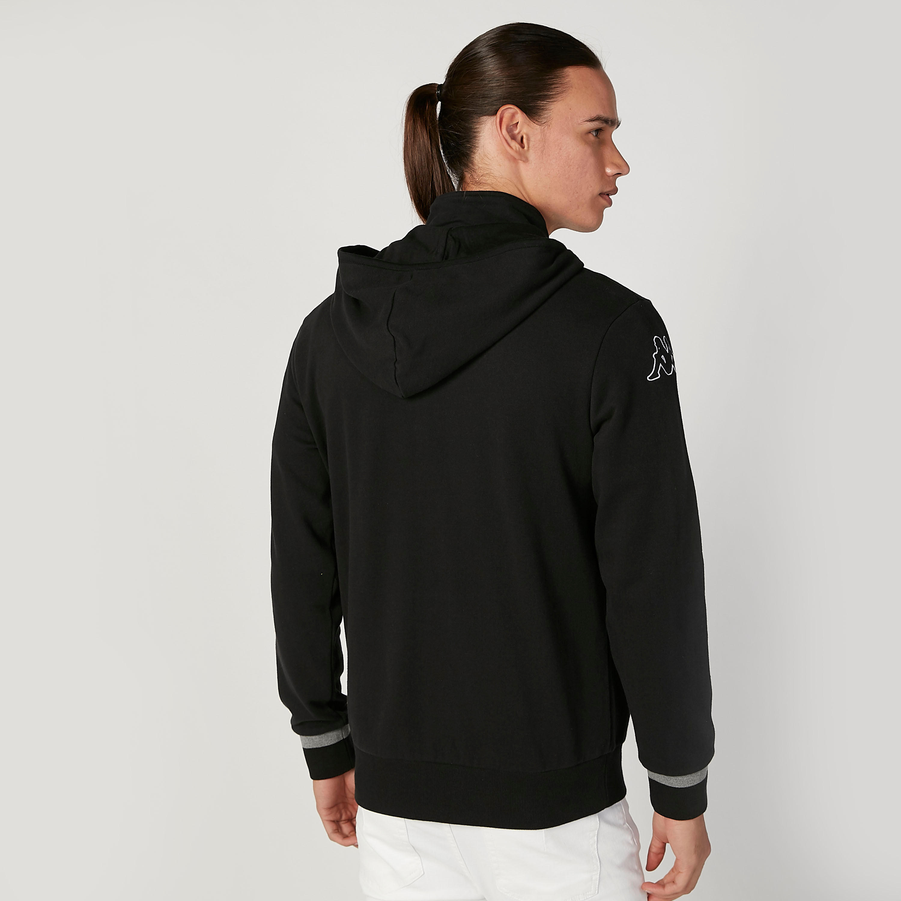 جاكيت بقبعة وأكمام طويلة وطبعات من كابا-men-clothing-jacketsandblazers-jackets-image-4