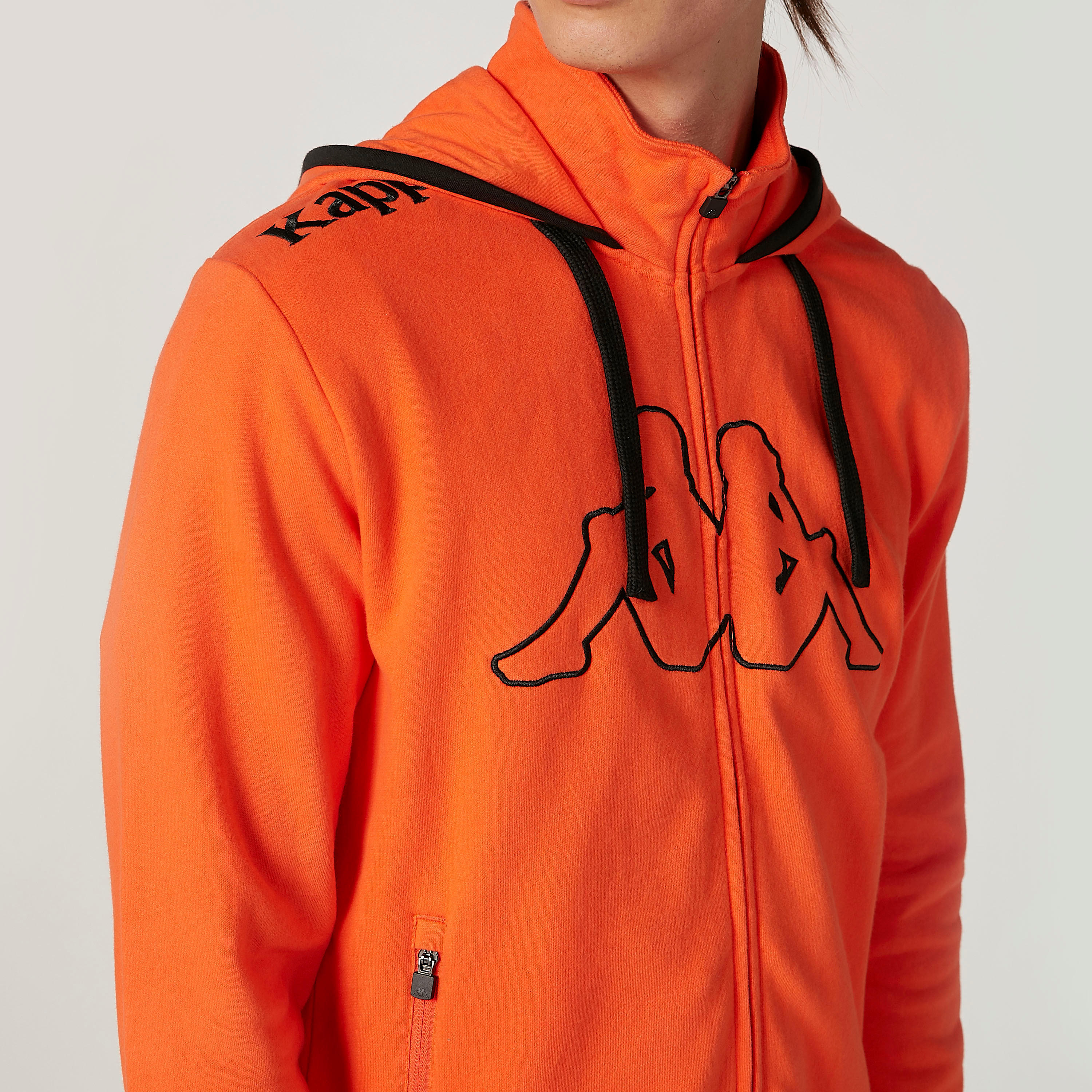 جاكيت بقبّعة وجيوب كنغر وطبعات  من كابا-men-clothing-jacketsandblazers-jackets-image-3
