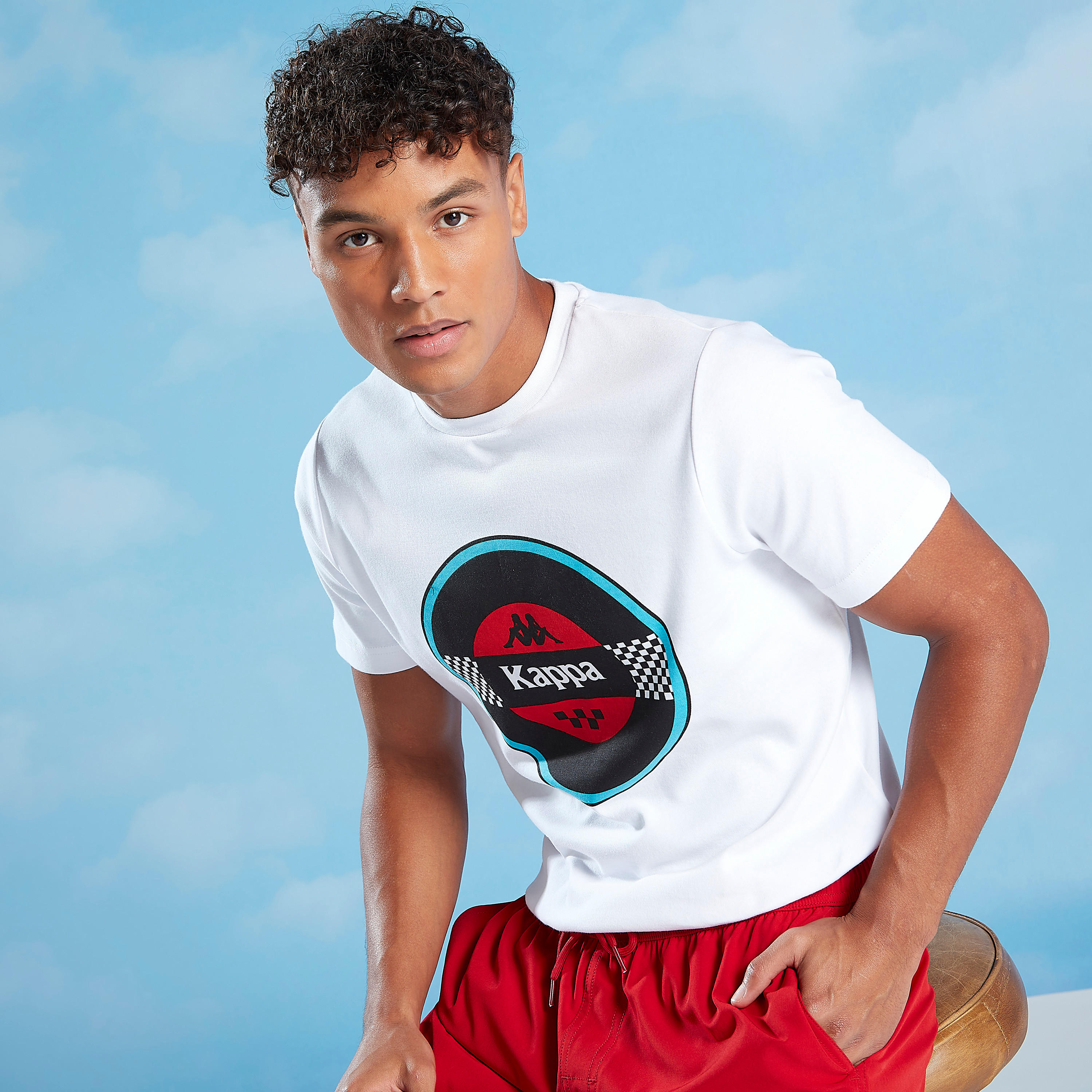 تيشيرت بأكمام قصيرة وطبعات جرافيك من كابا-men-clothing-sportswearandactivewear-tshirtsandpolos-image-1