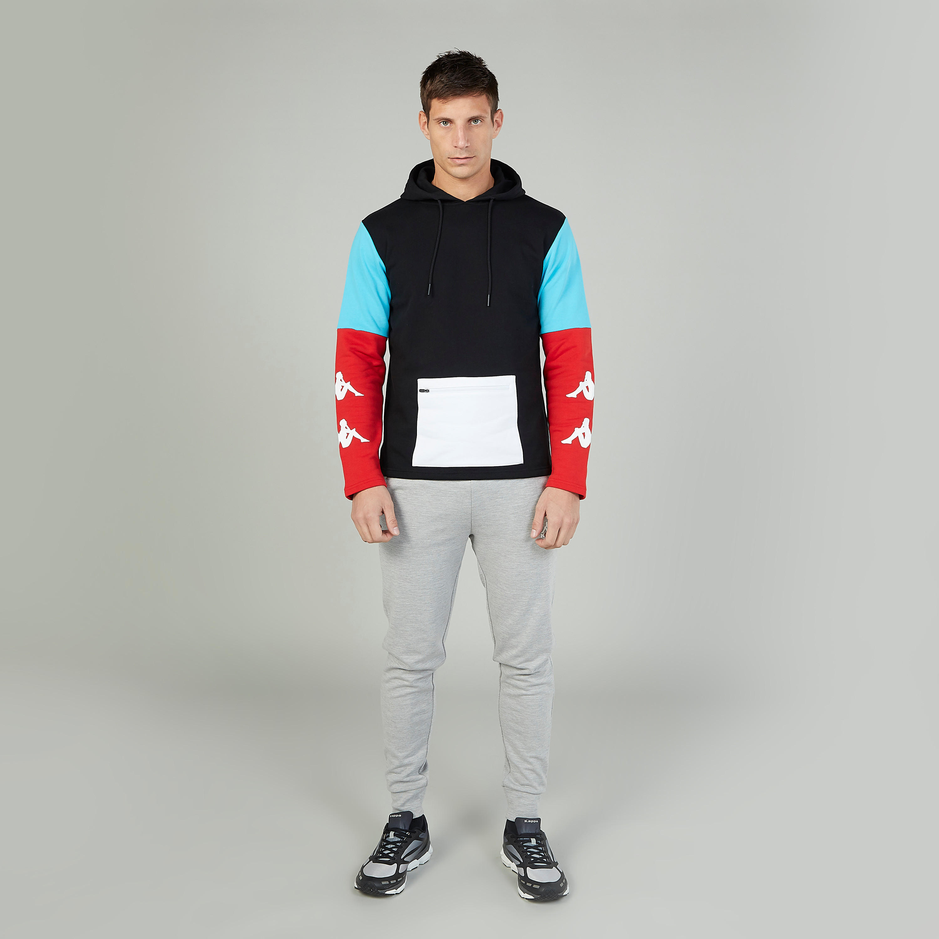 هودي بأكمام طويلة وطبعات نمط كتل الألوان من كابا-men-winterwear-hoodiesandsweatshirts-image-2