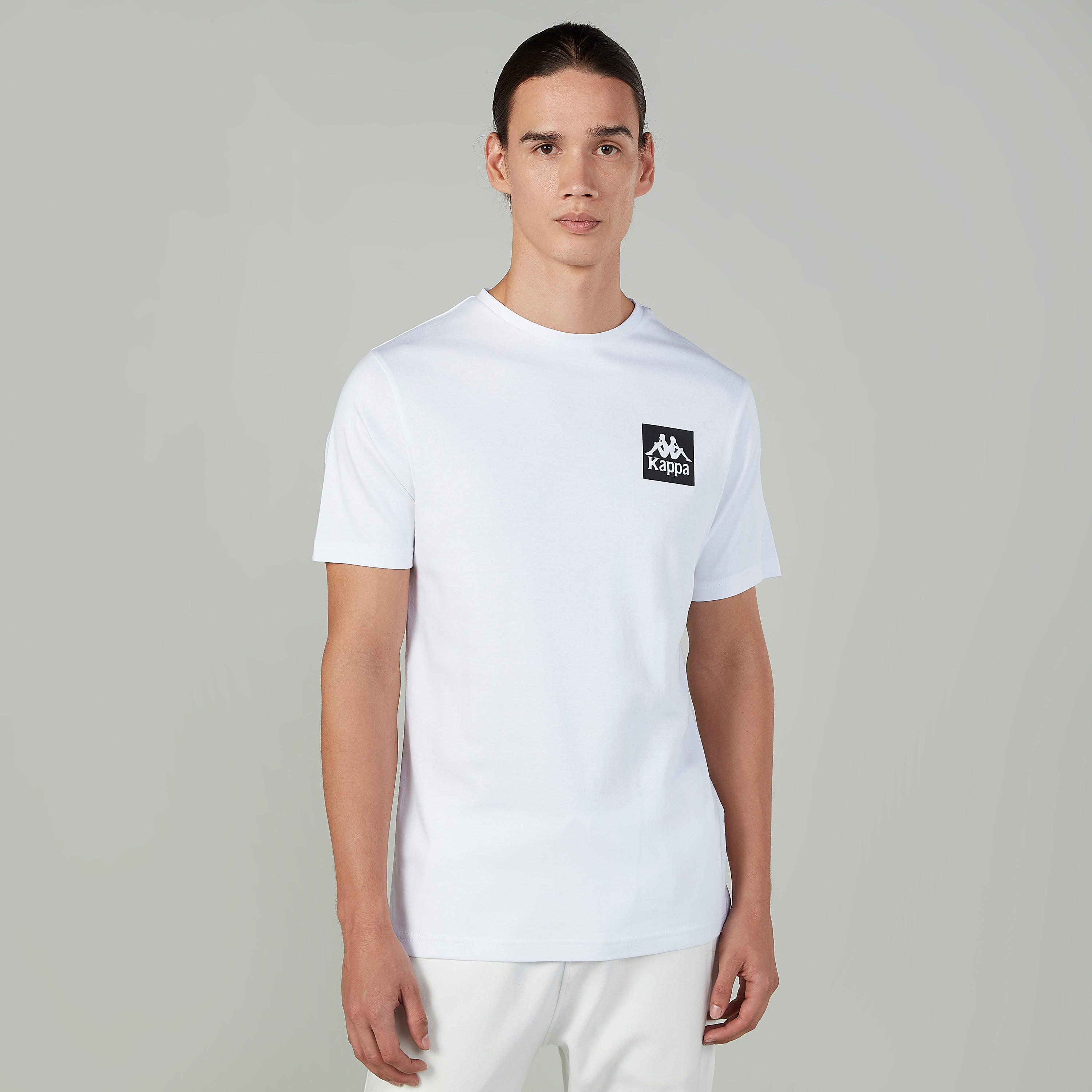 تيشيرت بياقة مستديرة وأكمام قصيرة وطبعات من كابا-men-clothing-sportswearandactivewear-tshirtsandpolos-image-1