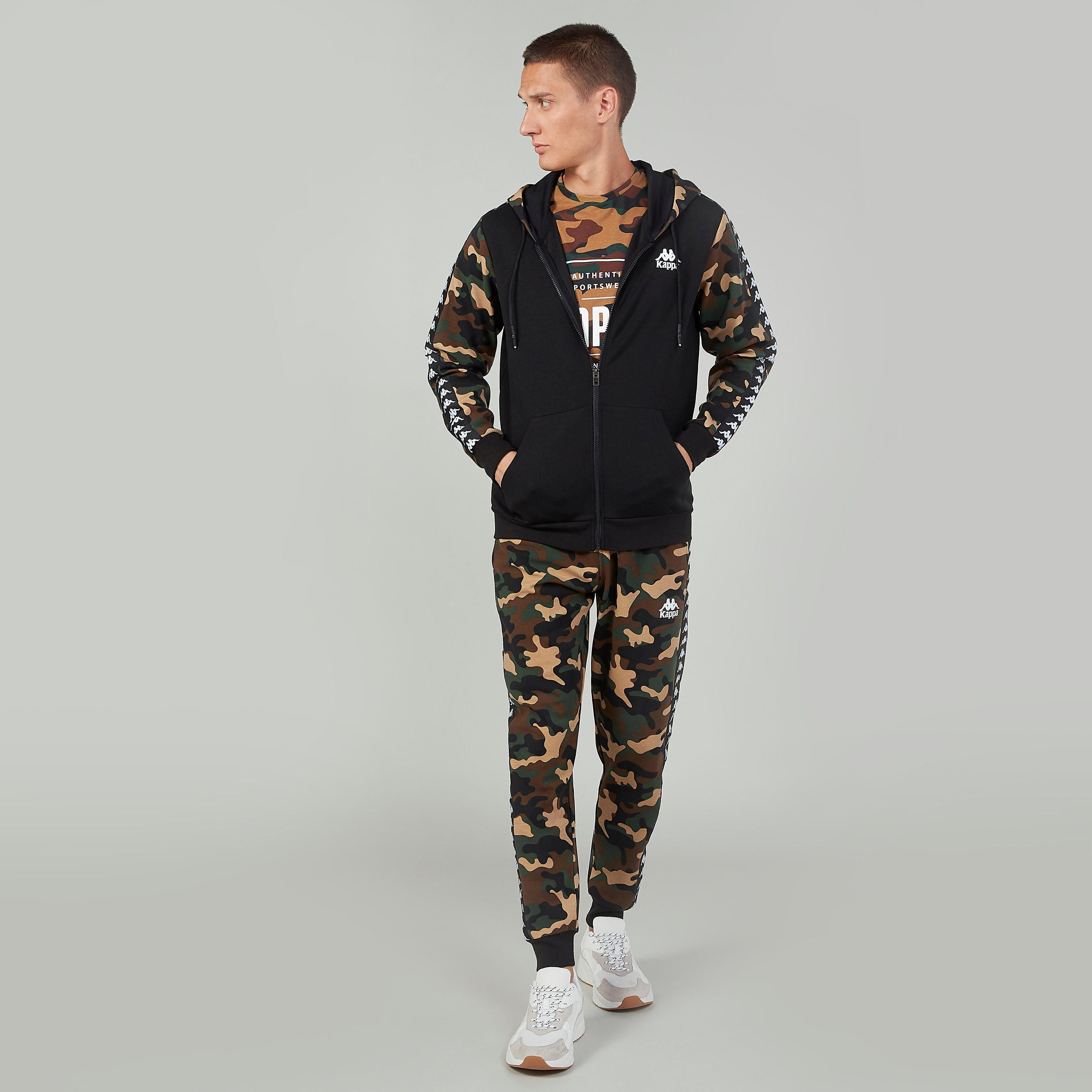  كابا جاكيت بأكمام طويلة وقبعة وطبعات-men-winterwear-hoodiesandsweatshirts-image-2
