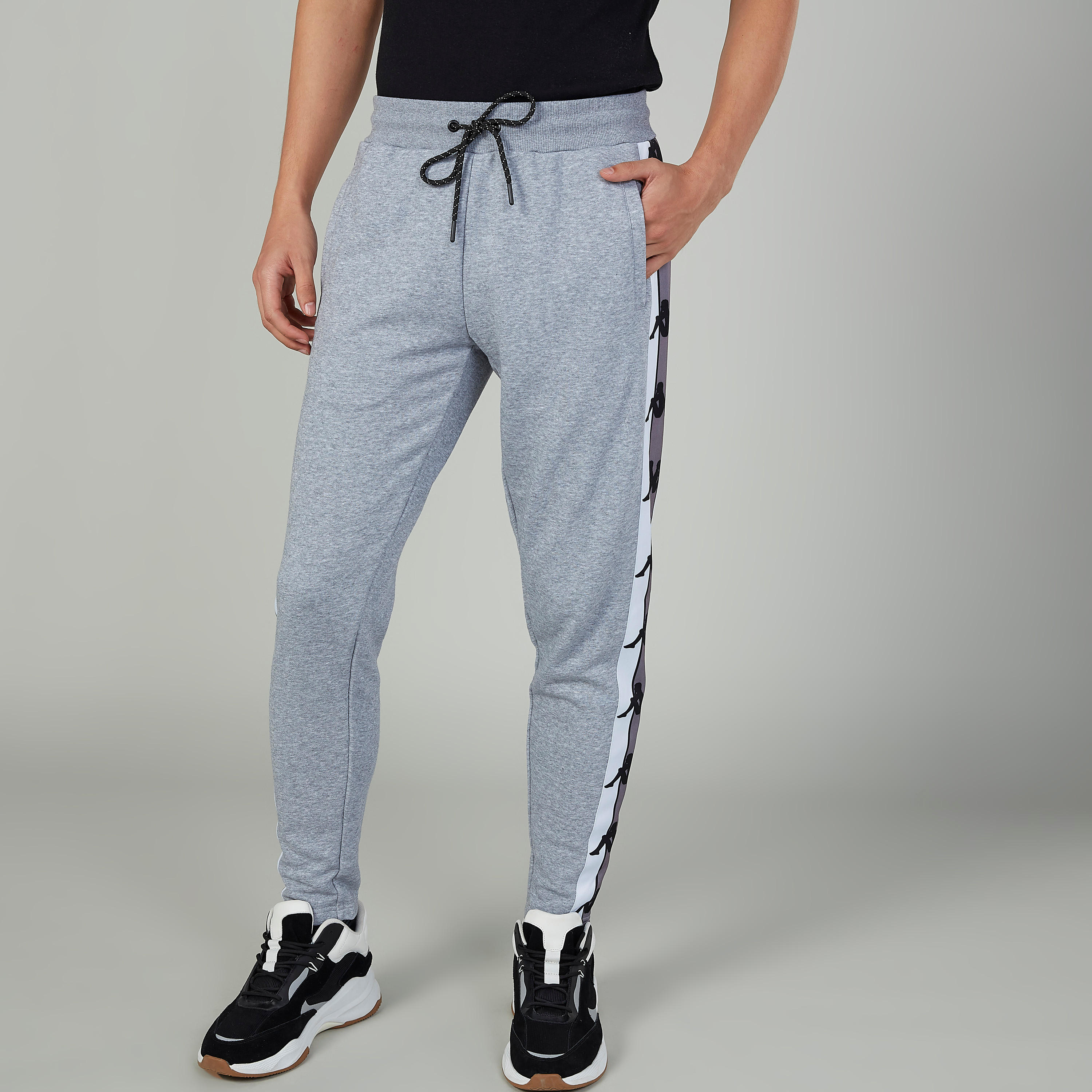 بنطال طويل بجيوب وشريطة من كابا-men-clothing-sportswearandactivewear-bottoms-image-1